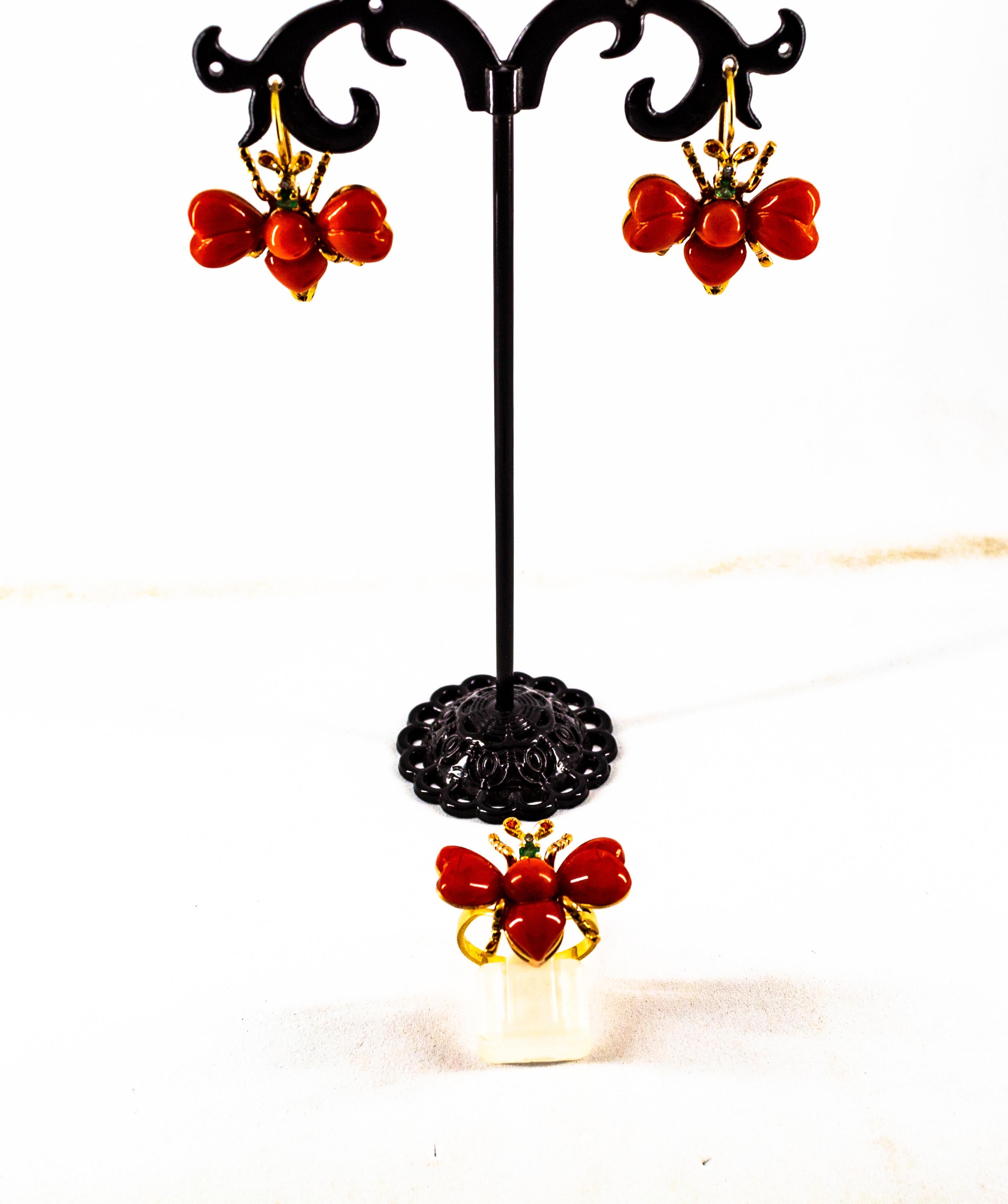 Art Nouveau Pendientes de oro amarillo con diamante blanco esmeralda rubí coral rojo en venta 6