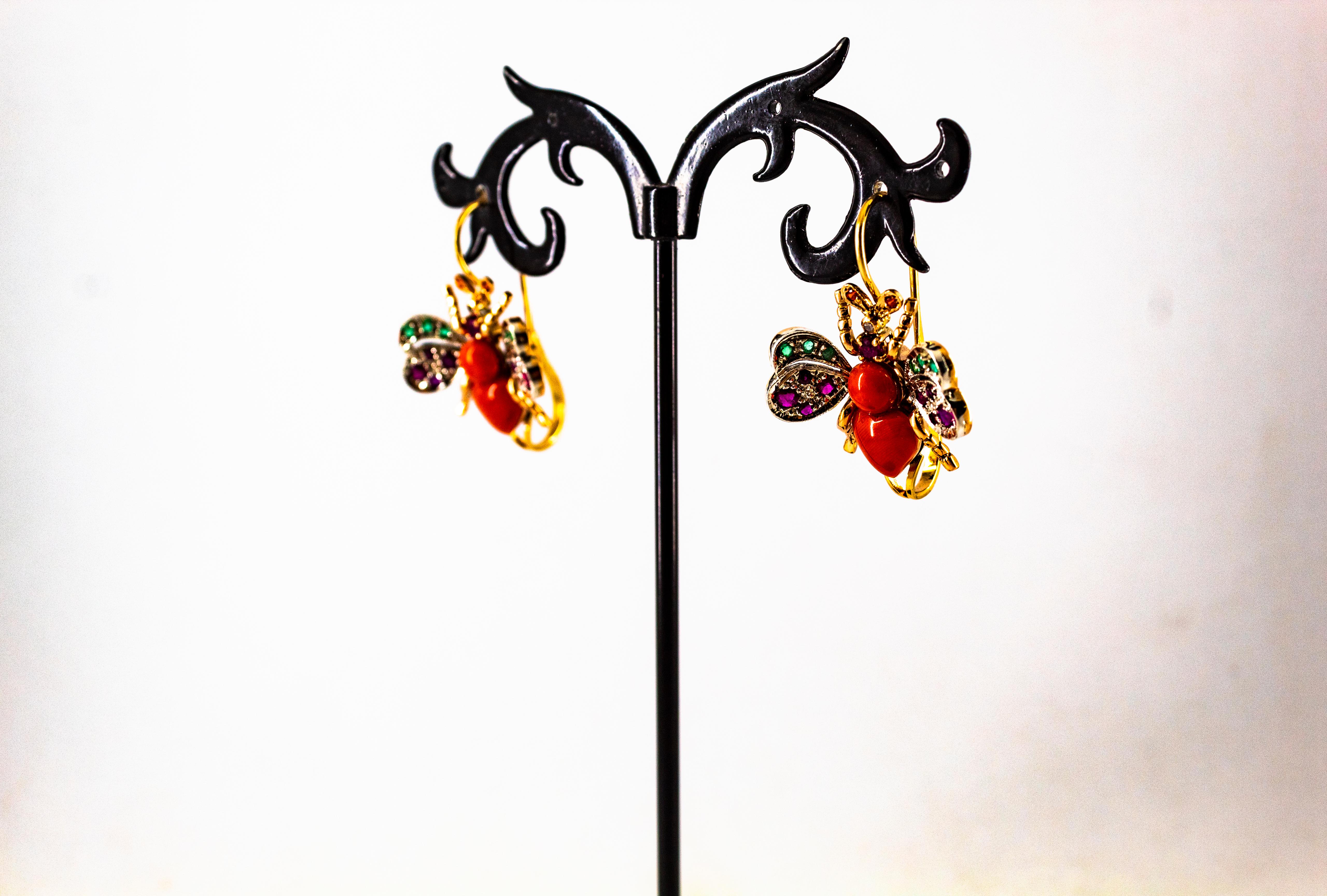 Art Nouveau Pendientes de oro amarillo con diamante blanco esmeralda rubí coral rojo en venta 7