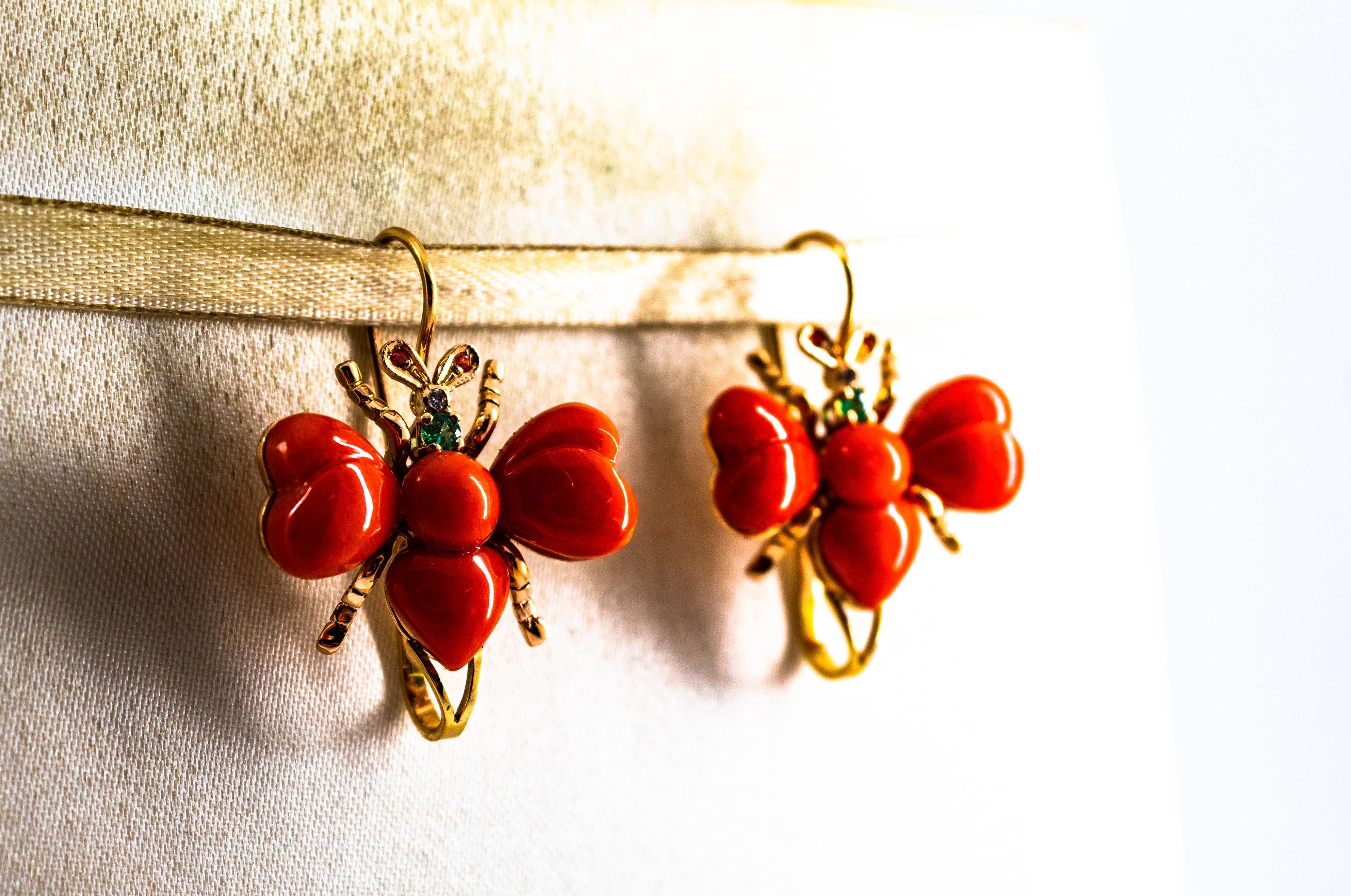 Art Nouveau Pendientes de oro amarillo con diamante blanco esmeralda rubí coral rojo Corte brillante en venta