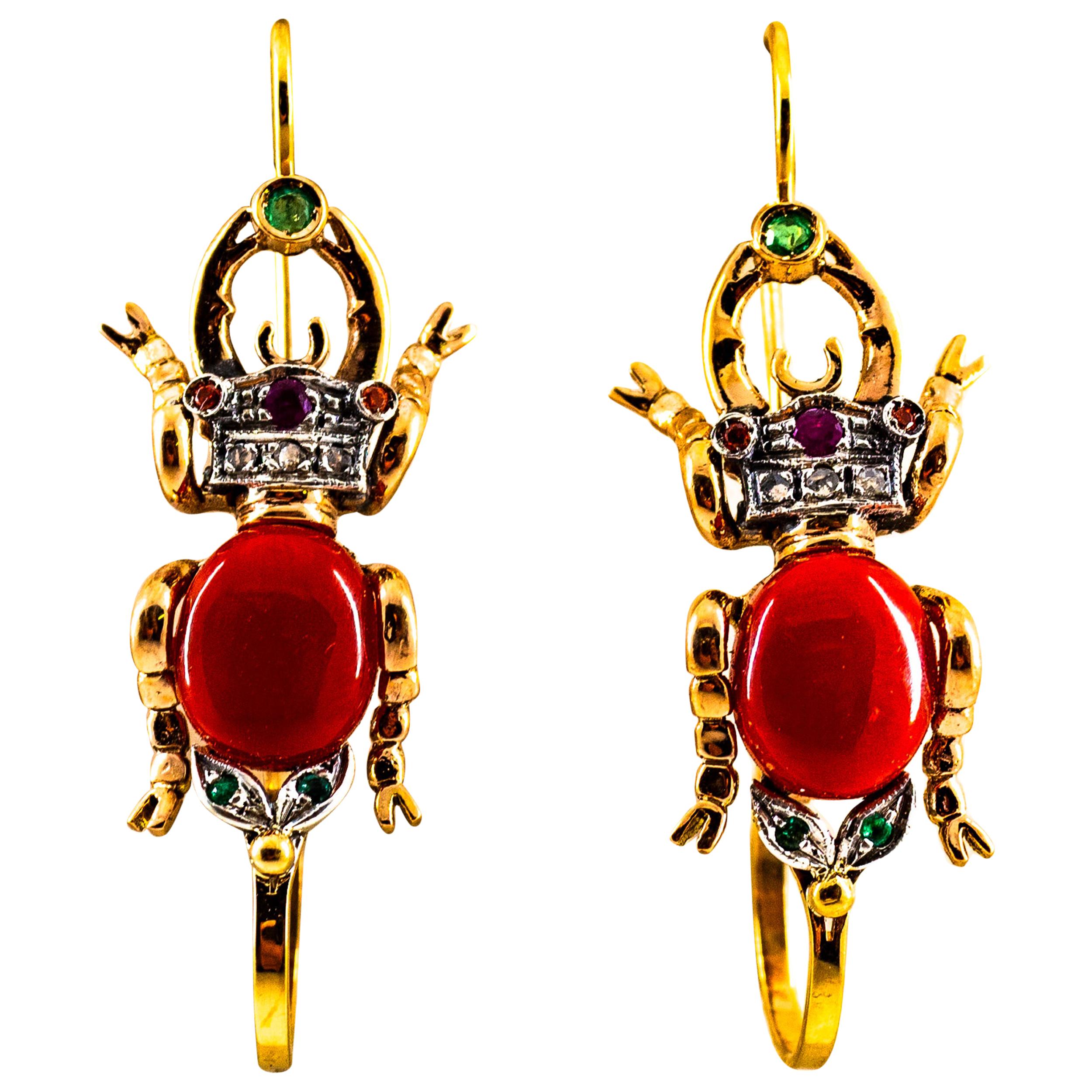 Klappbrisur-Ohrringe im Jugendstil, weißer Diamant Smaragd Rubin Rote Koralle Gelbgold im Angebot