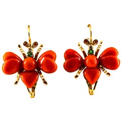 Art Nouveau Pendientes de oro amarillo con diamante blanco esmeralda rubí coral rojo