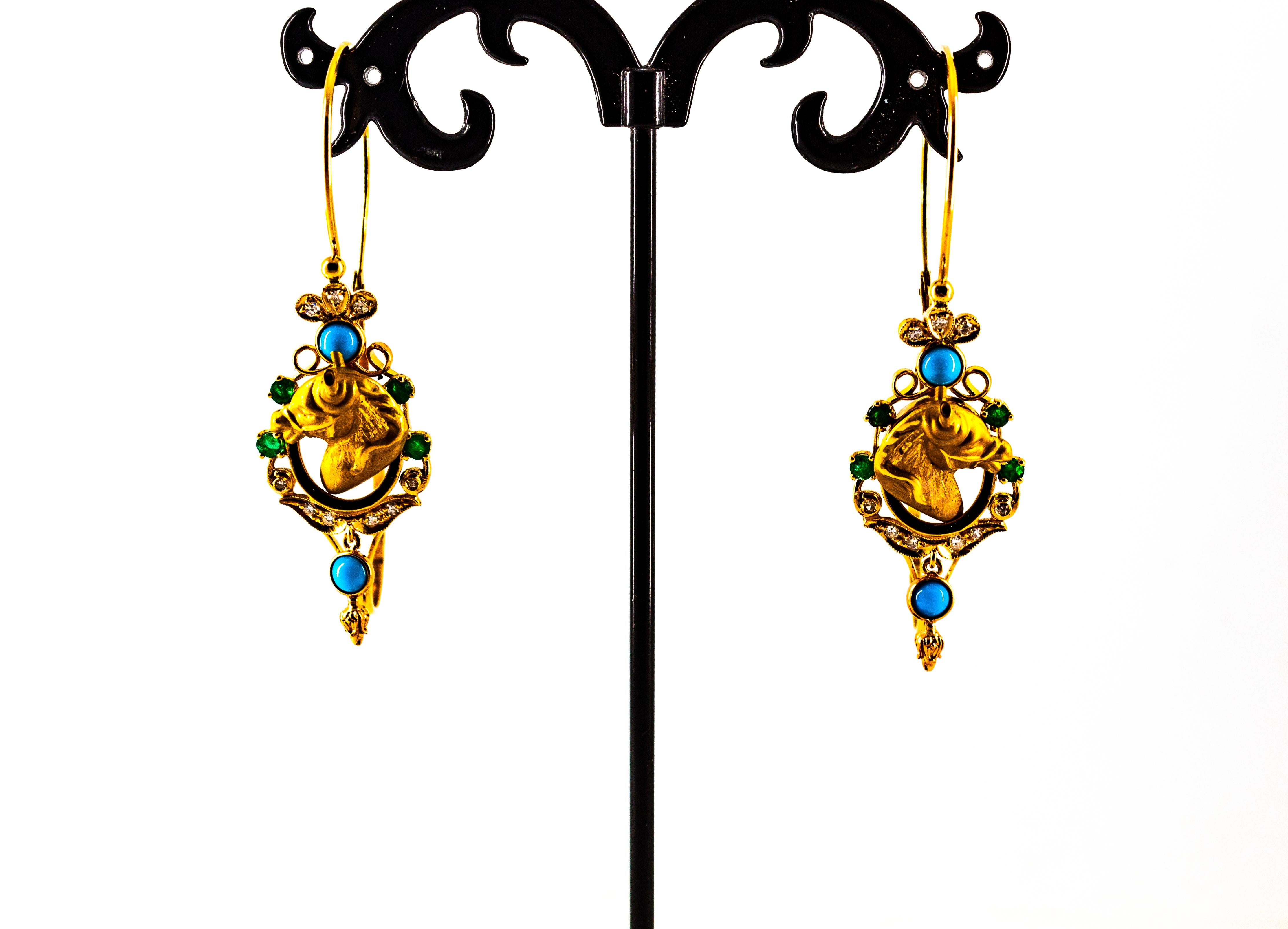 Boucles d'oreilles Art Nouveau « Horses » en or jaune avec diamants blancs, émeraudes et turquoises Neuf - En vente à Naples, IT