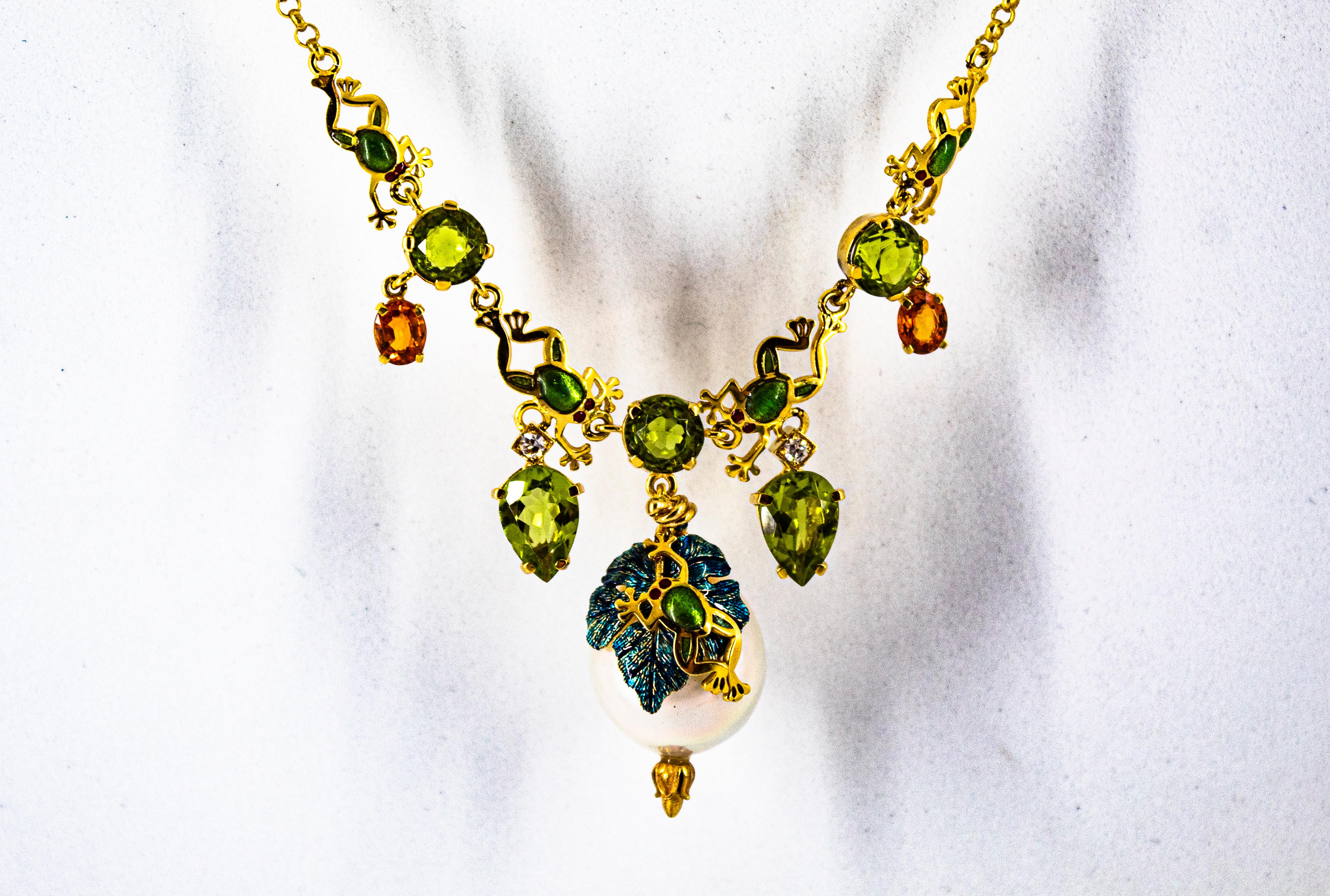Art Nouveau Diamante Blanco Peridoto Zafiro Amarillo Perla Collar de Oro Amarillo en Nuevo Estado en Naples, IT
