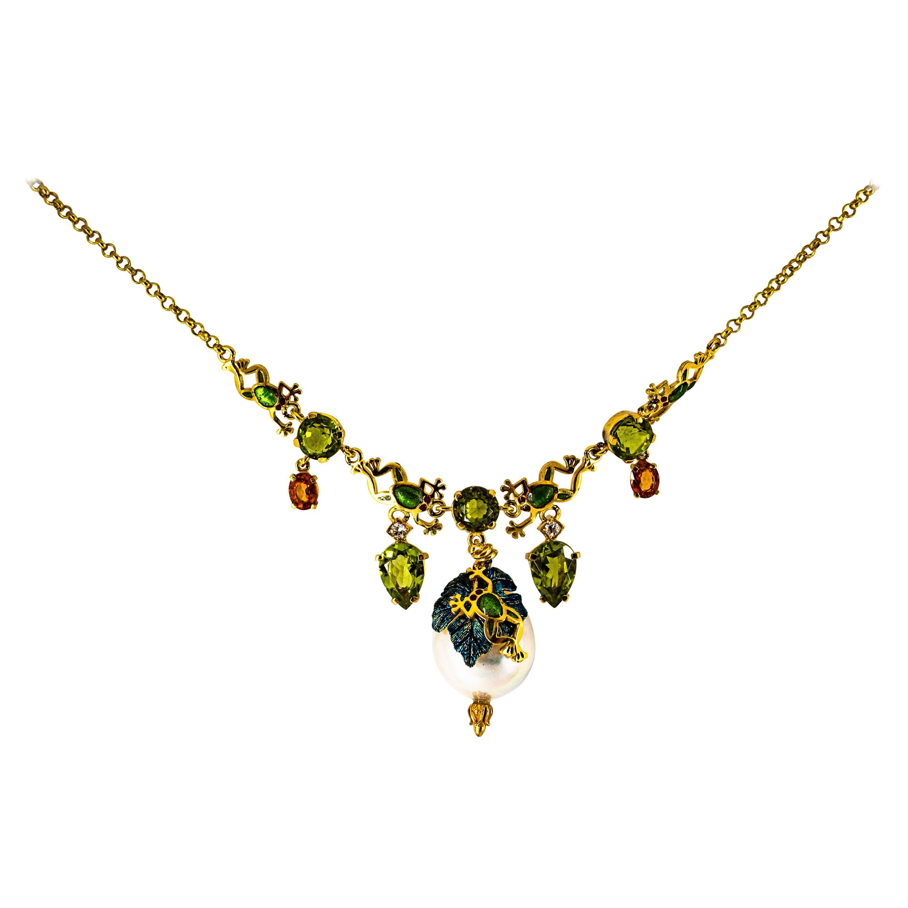 Halskette aus Gelbgold mit weißem Jugendstil-Diamant, Peridot, gelbem Saphir und Perle im Angebot