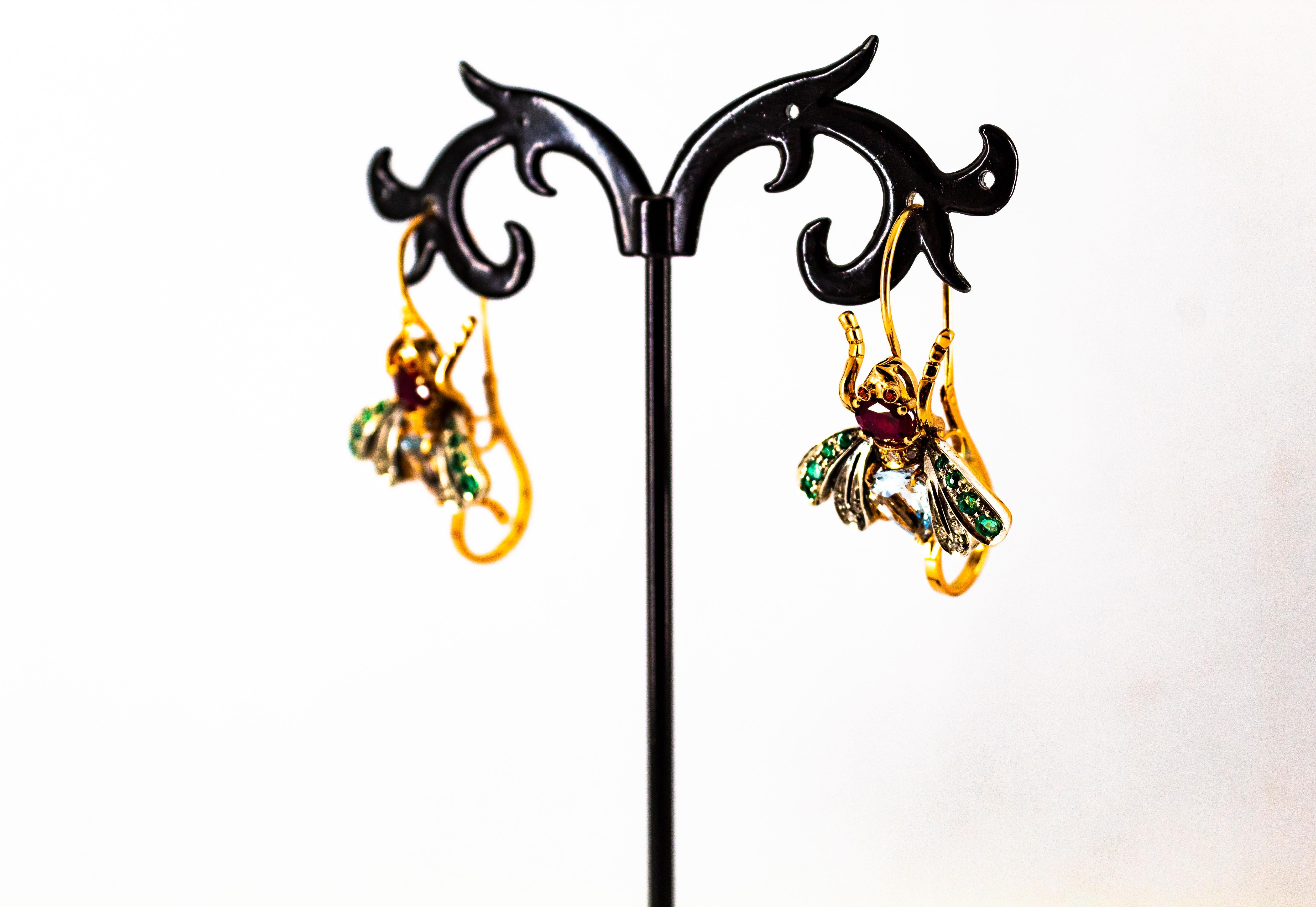 Boucles d'oreilles en goutte Art Nouveau en or jaune avec diamants blancs, rubis, émeraudes et aigue-marines en vente 4