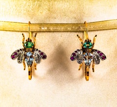 Orecchini Art Nouveau in oro giallo con diamante bianco, rubino, smeraldo e acquamarina