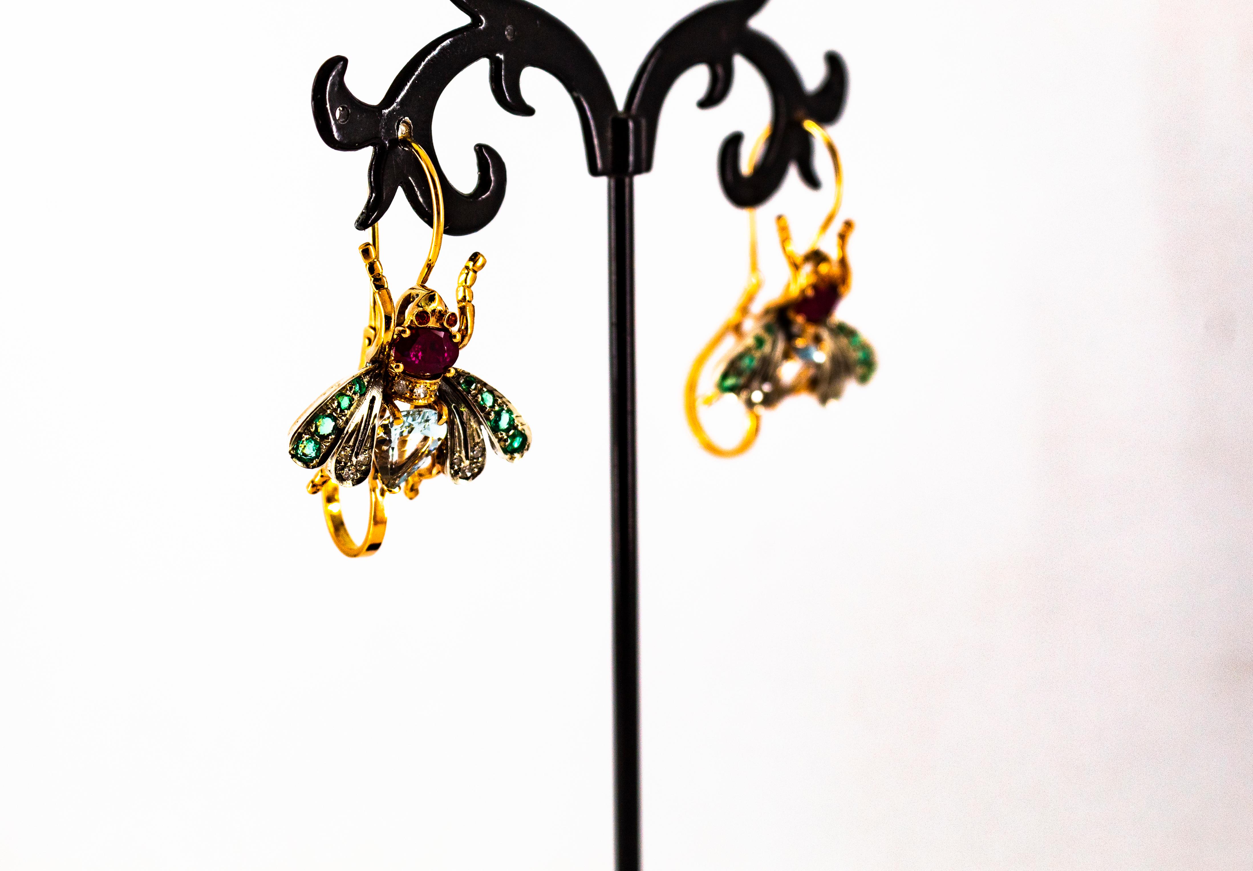 Boucles d'oreilles en goutte Art Nouveau en or jaune avec diamants blancs, rubis, émeraudes et aigue-marines en vente 1