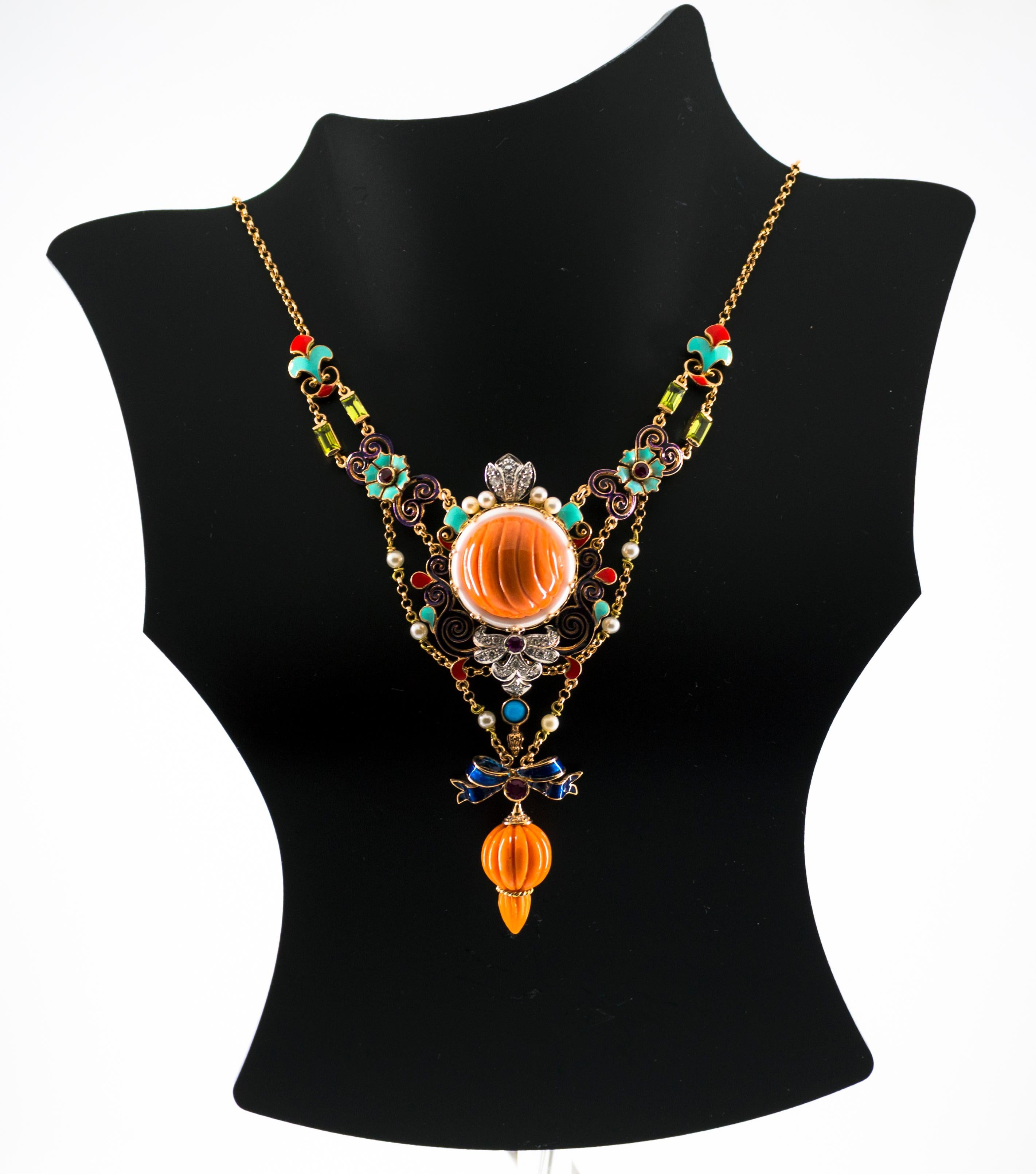 Art Nouveau Diamante Blanco Rubí Turquesa Coral Perla Esmalte Collar de Oro Amarillo en venta 7