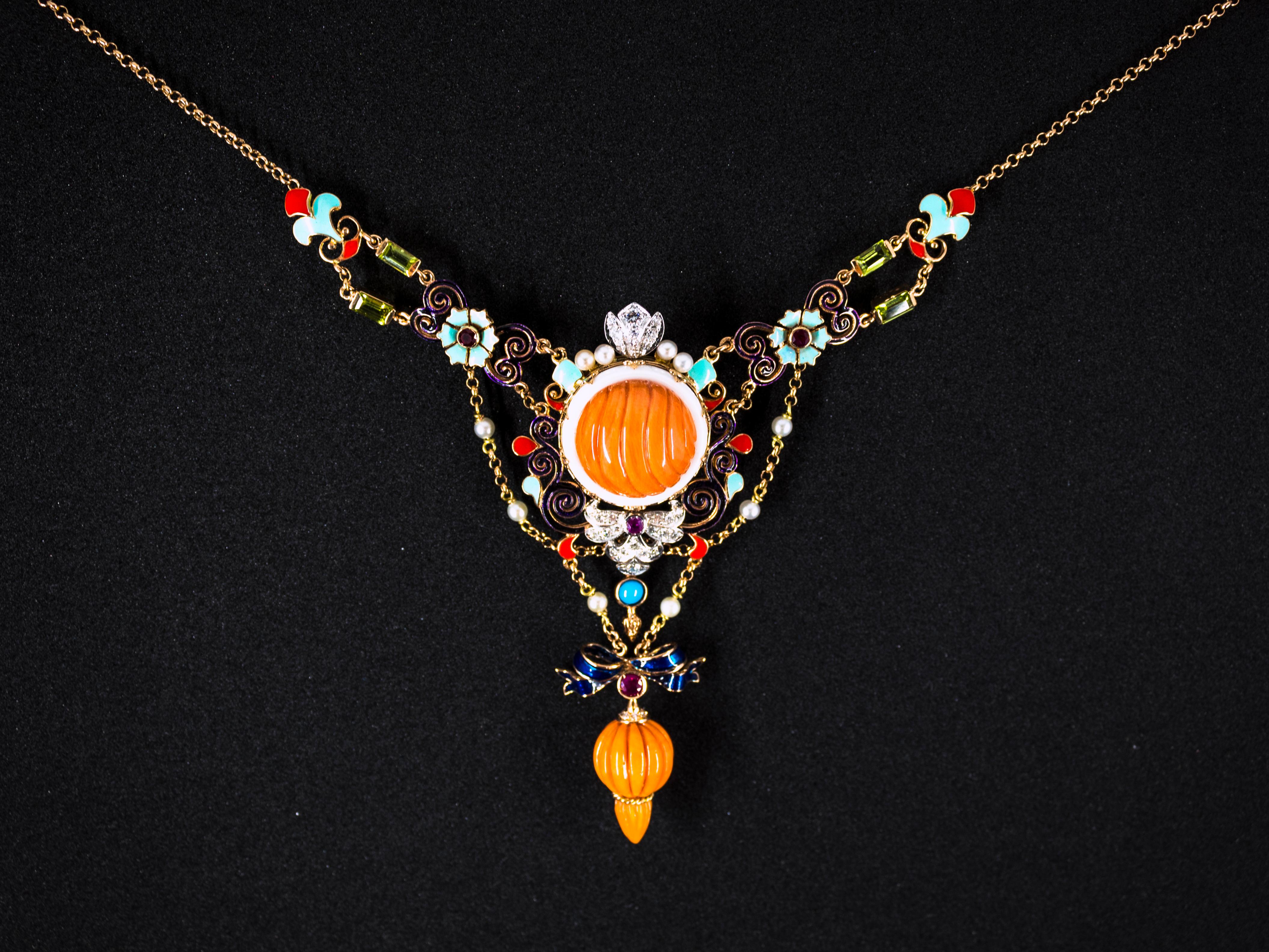 Art Nouveau Diamante Blanco Rubí Turquesa Coral Perla Esmalte Collar de Oro Amarillo en venta 10