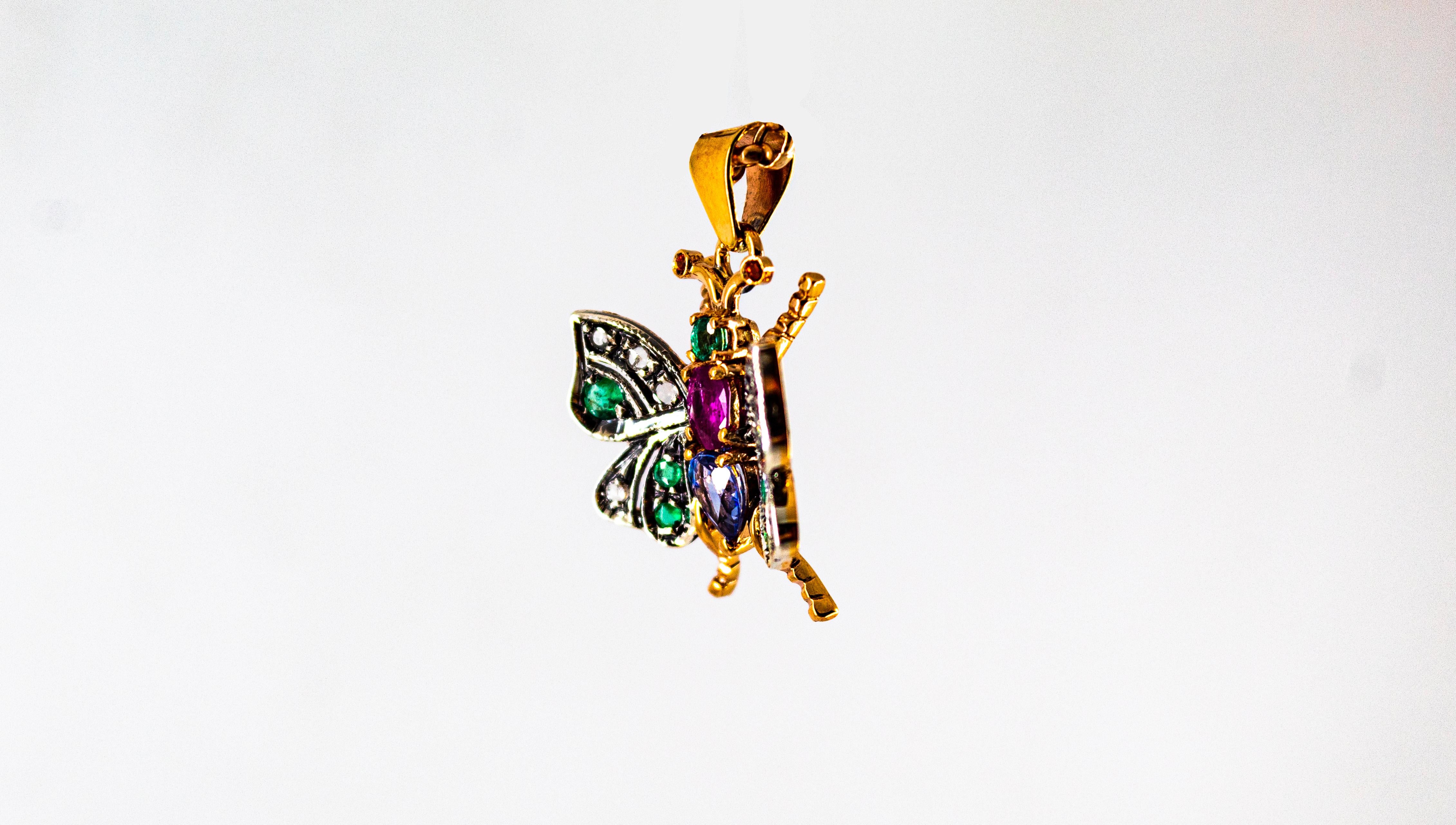 Jugendstil-Schmetterlingsanhänger, weißer Diamant, Saphir, Rubin, Smaragd, Gelbgold (Rosenschliff) im Angebot