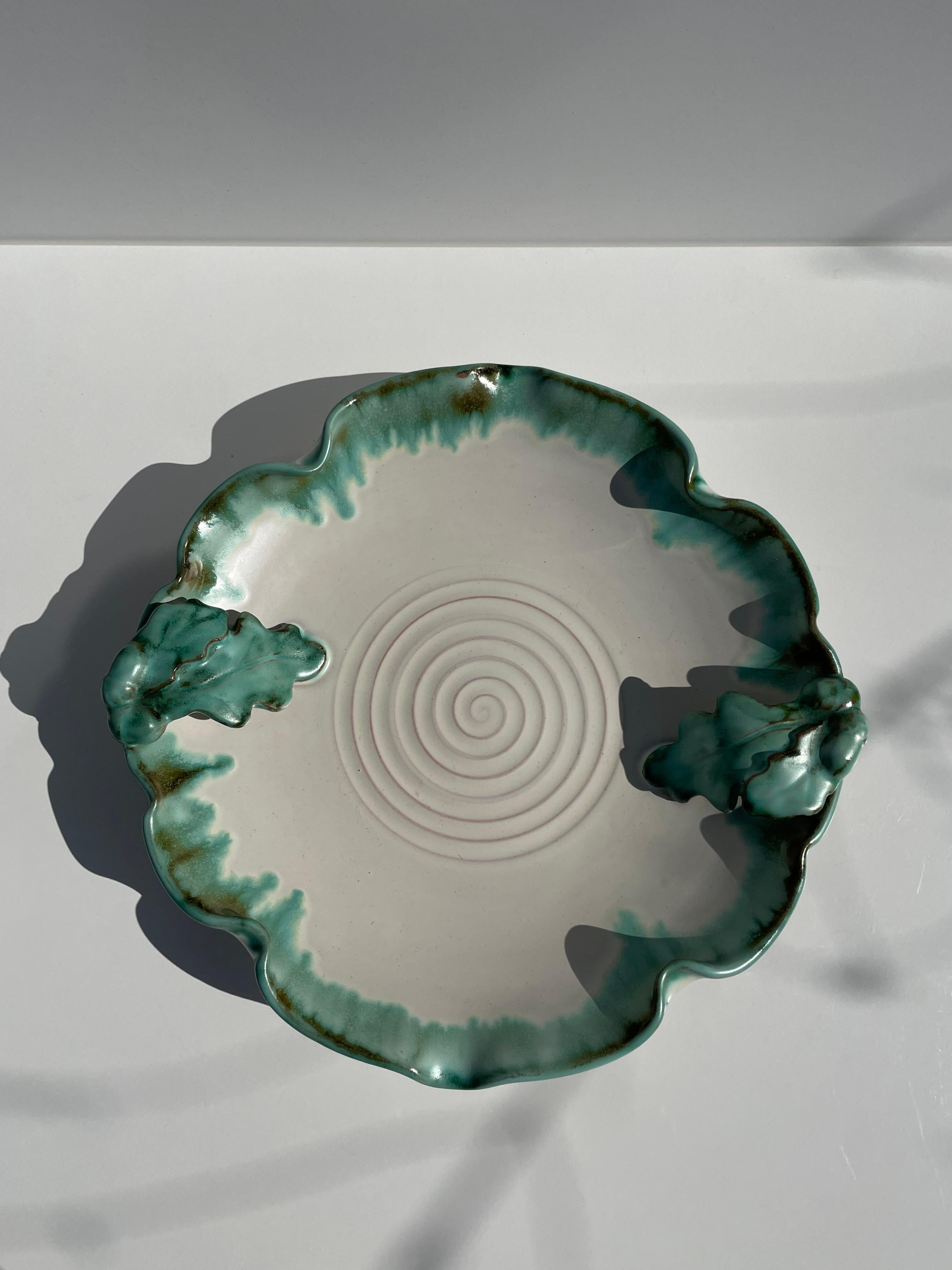 20th Century Art Nouveau White Green Organic Bowl Centerpiece, 1950s For Sale