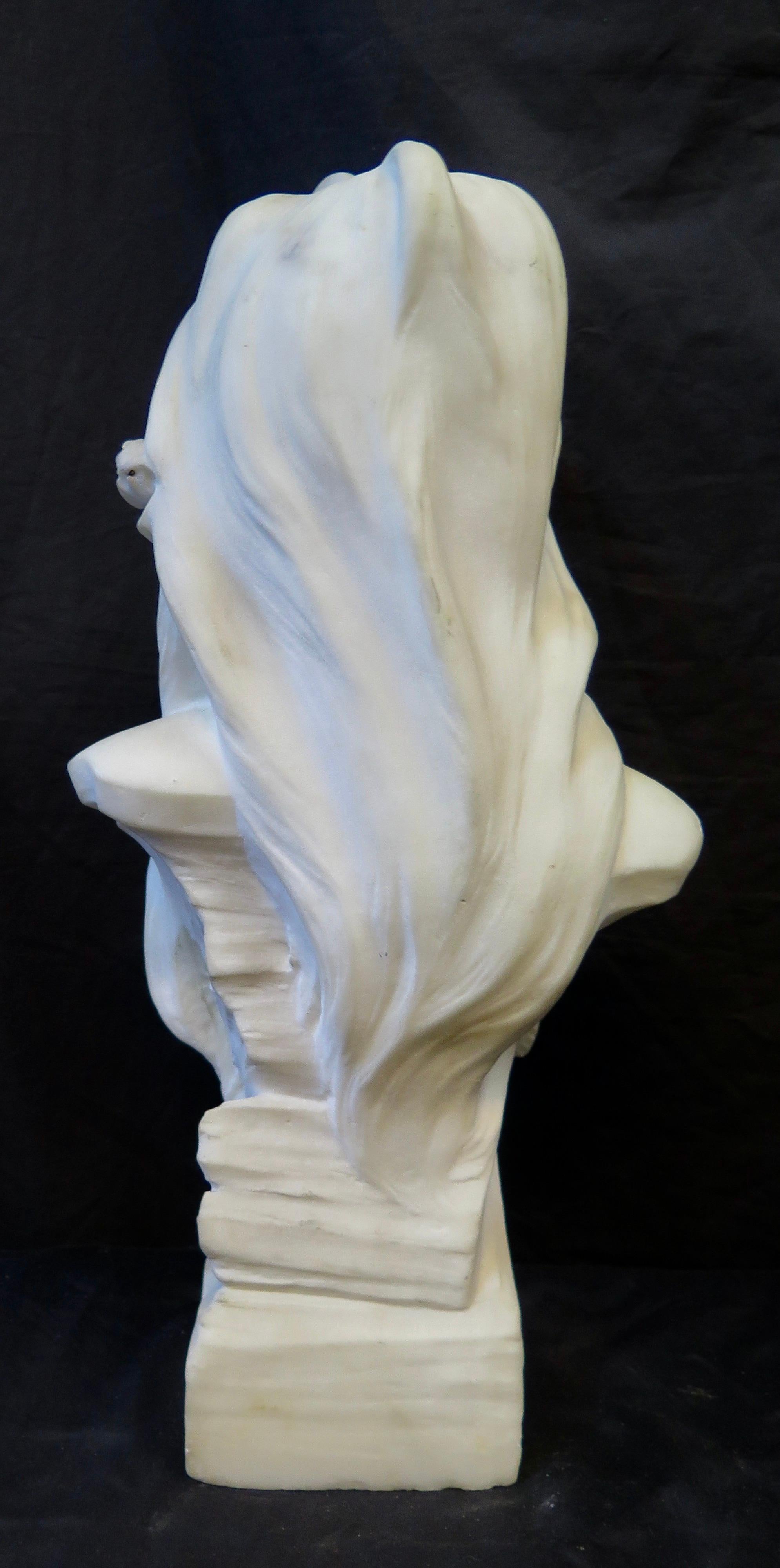 Art Nouveau White Marble Bust of a Young Woman In Good Condition For Sale In Bronx, NY