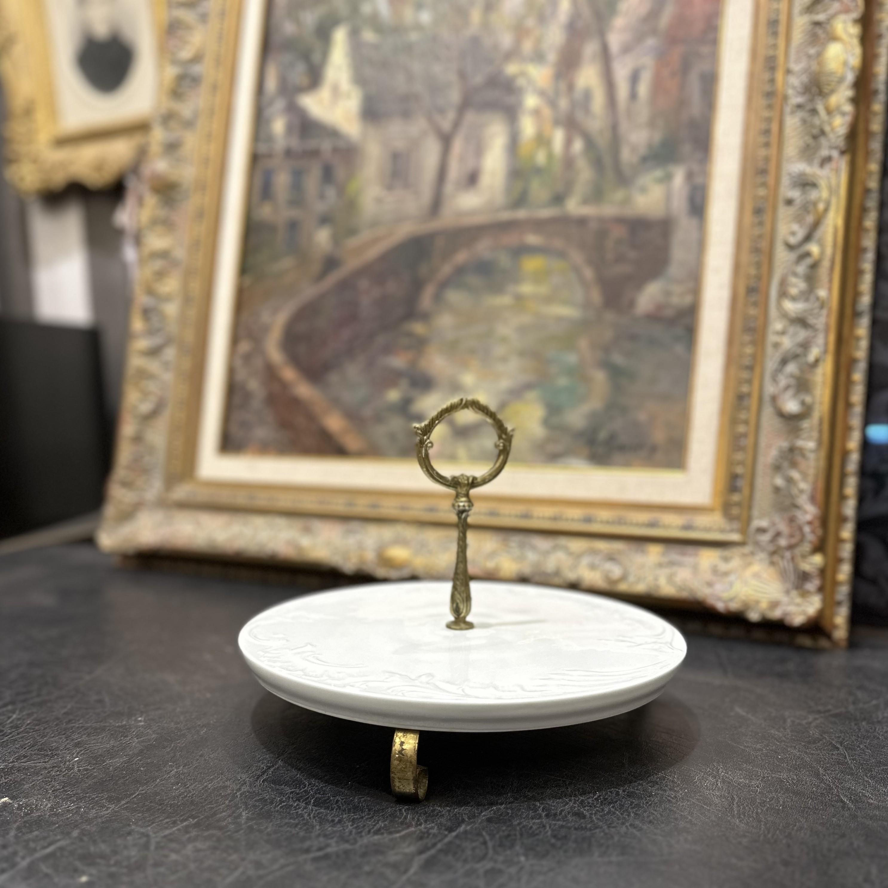 Tortenplatte aus weißem Porzellan im Jugendstil aus Limoges, Frankreich im Angebot 6