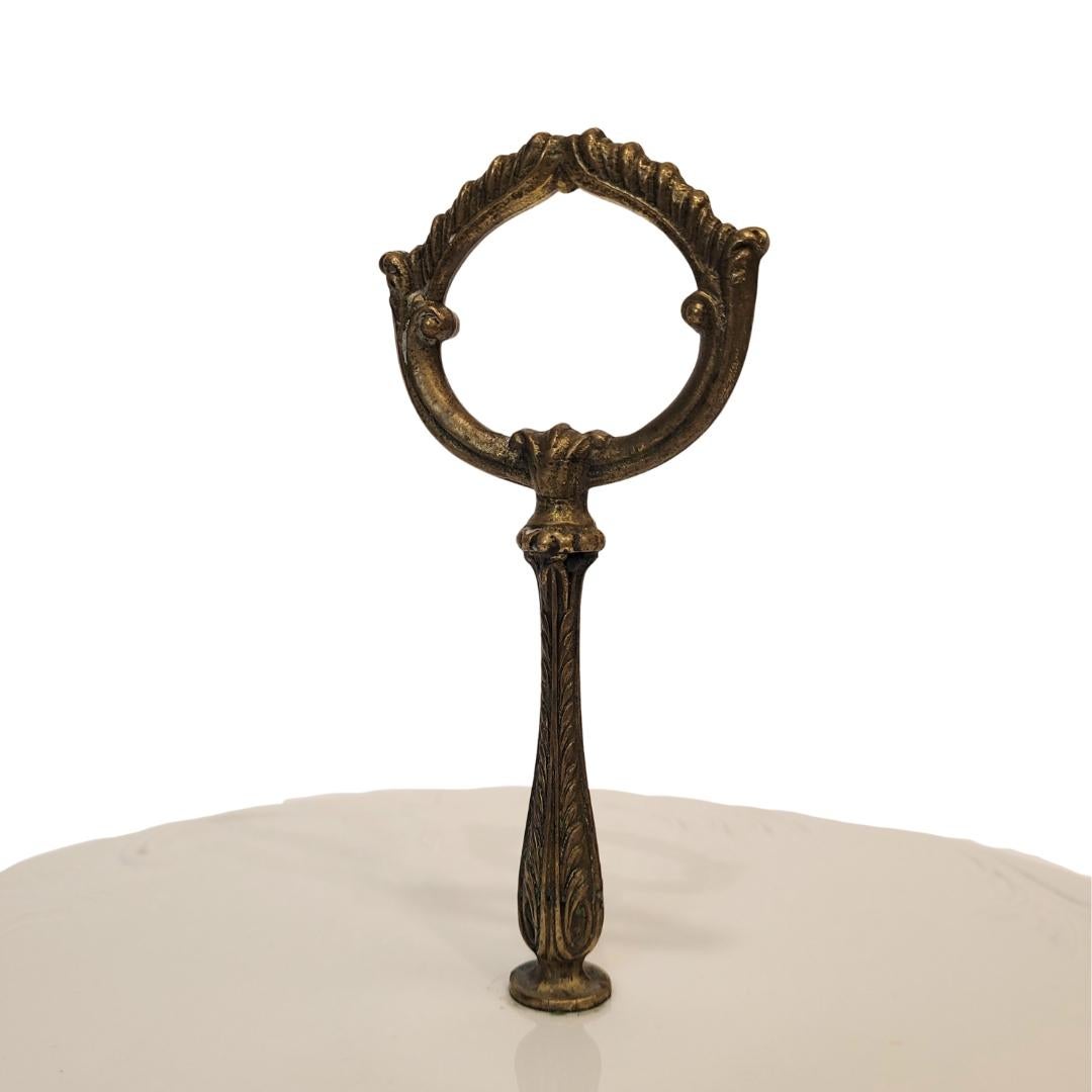 Tortenplatte aus weißem Porzellan im Jugendstil aus Limoges, Frankreich (Weiß) im Angebot