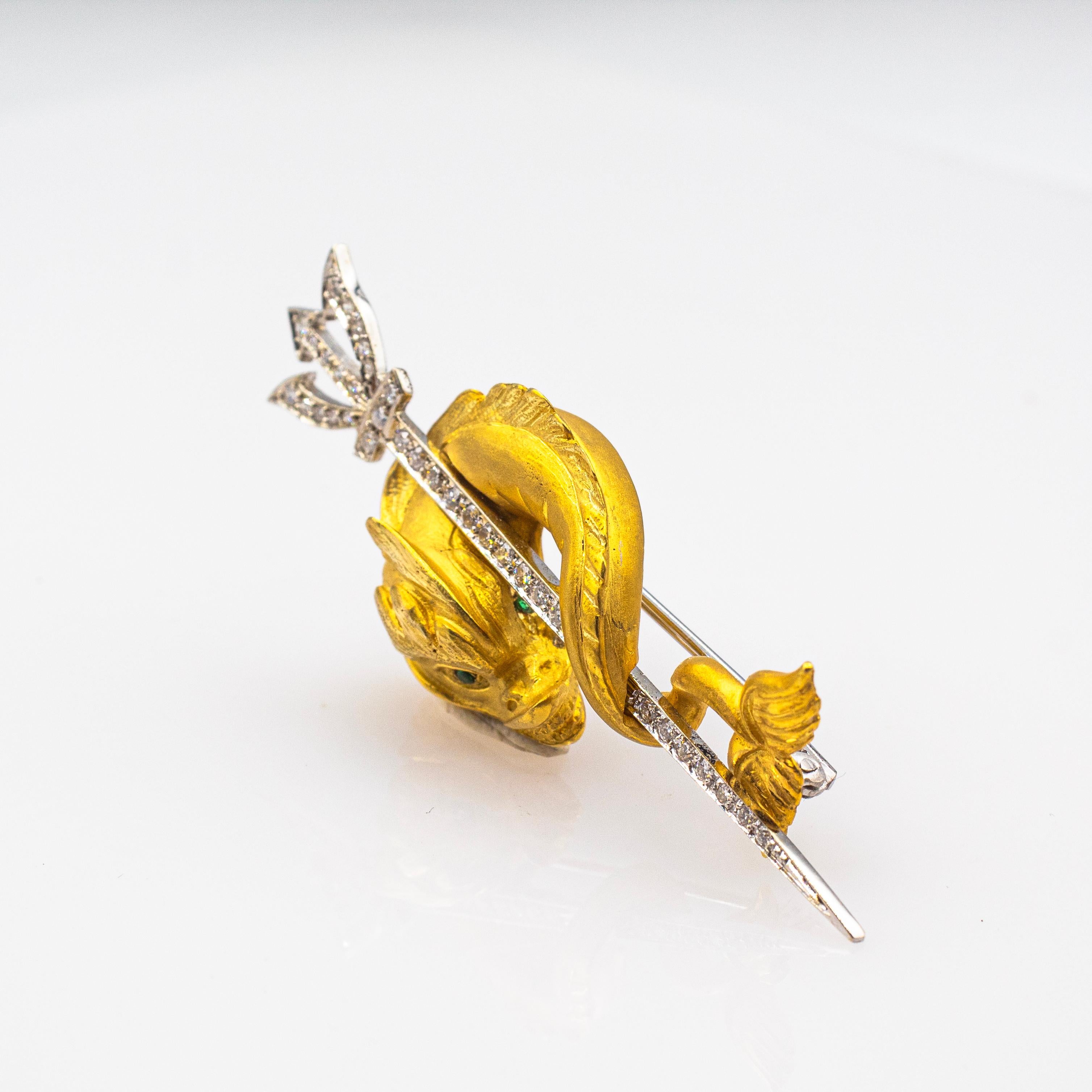 Women's or Men's Art Nouveau White Round Cut Diamond Yellow Gold 