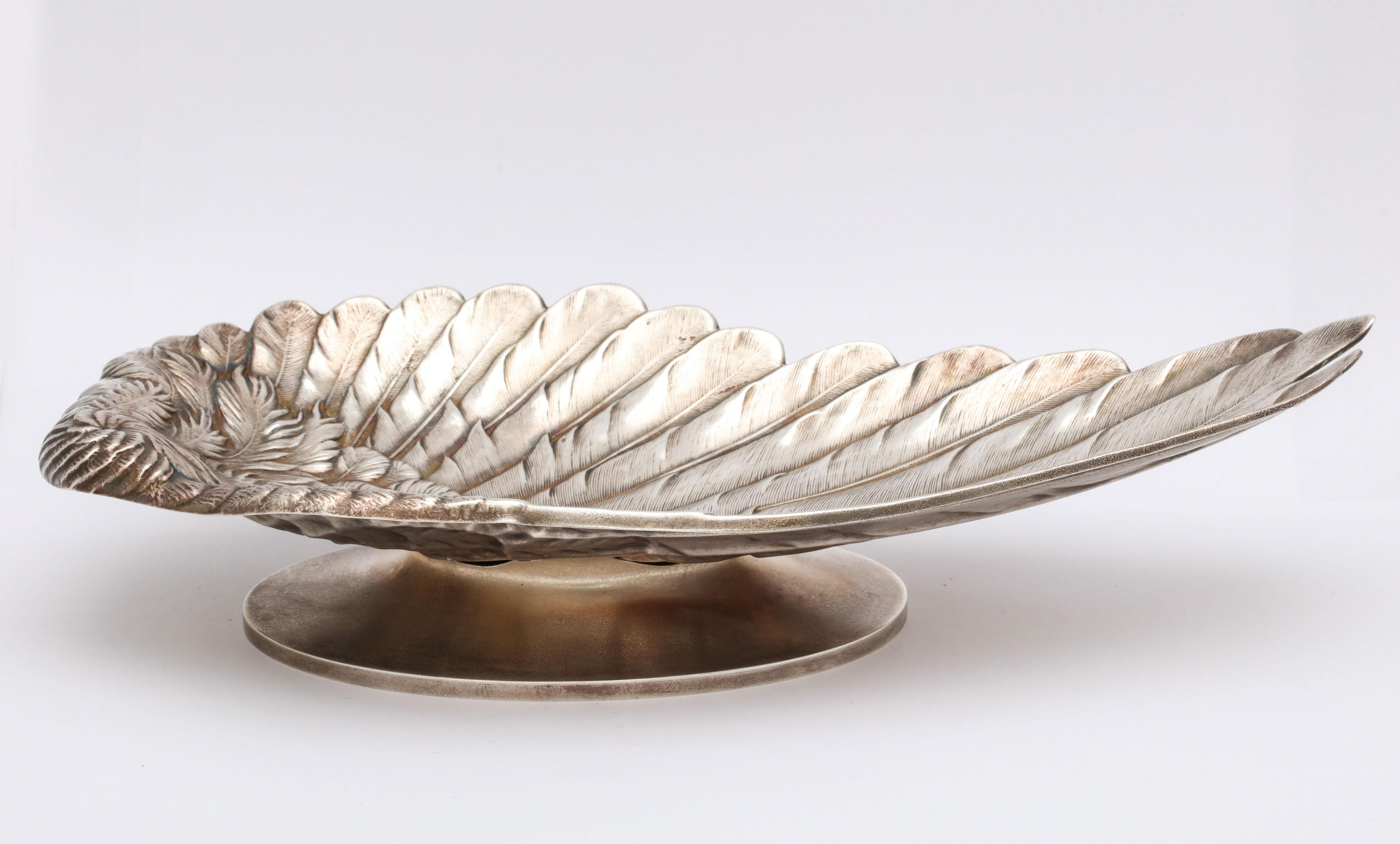 Art Nouveau Whiting Sterling Silver-Gilt Platter in the Form of a Bird's Wing 8
