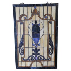 Pannello di vetro appeso alla finestra in stile Art Nouveau  Questo è un pezzo elegante