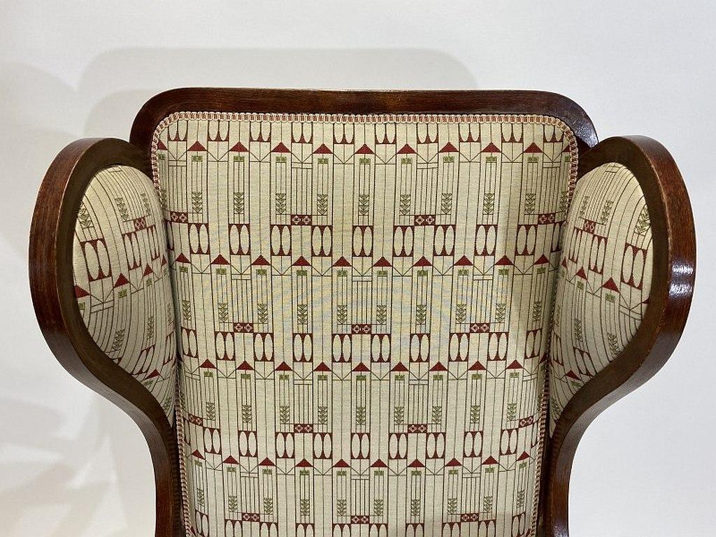 Vienna Secession Art Nouveau Wing Chair No.6542 by Thonet For Sale