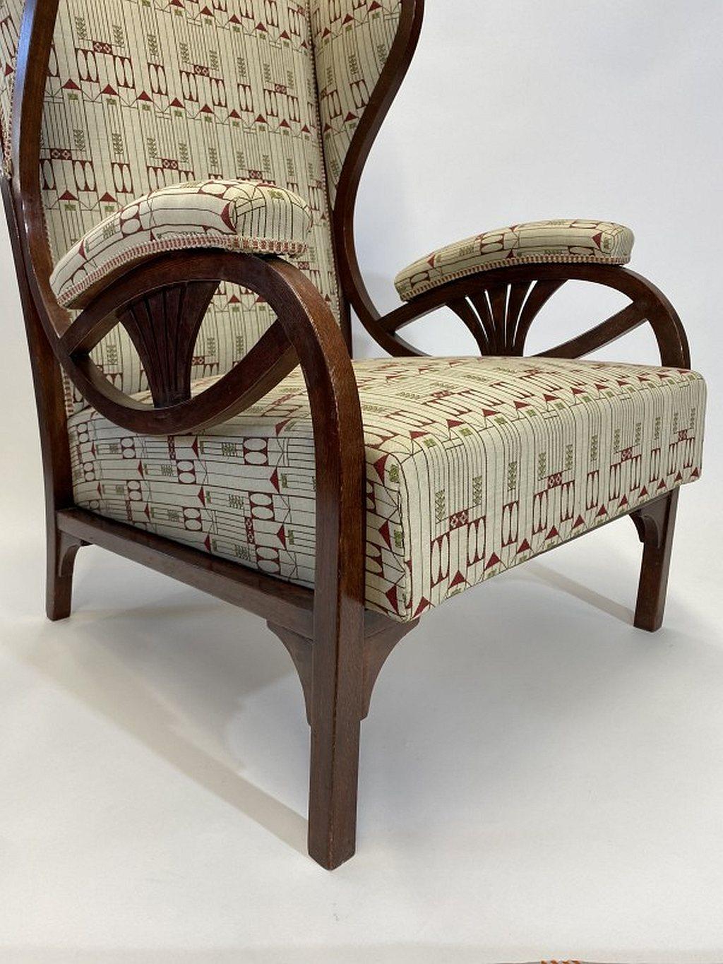 Austrian Art Nouveau Wing Chair No.6542 by Thonet For Sale