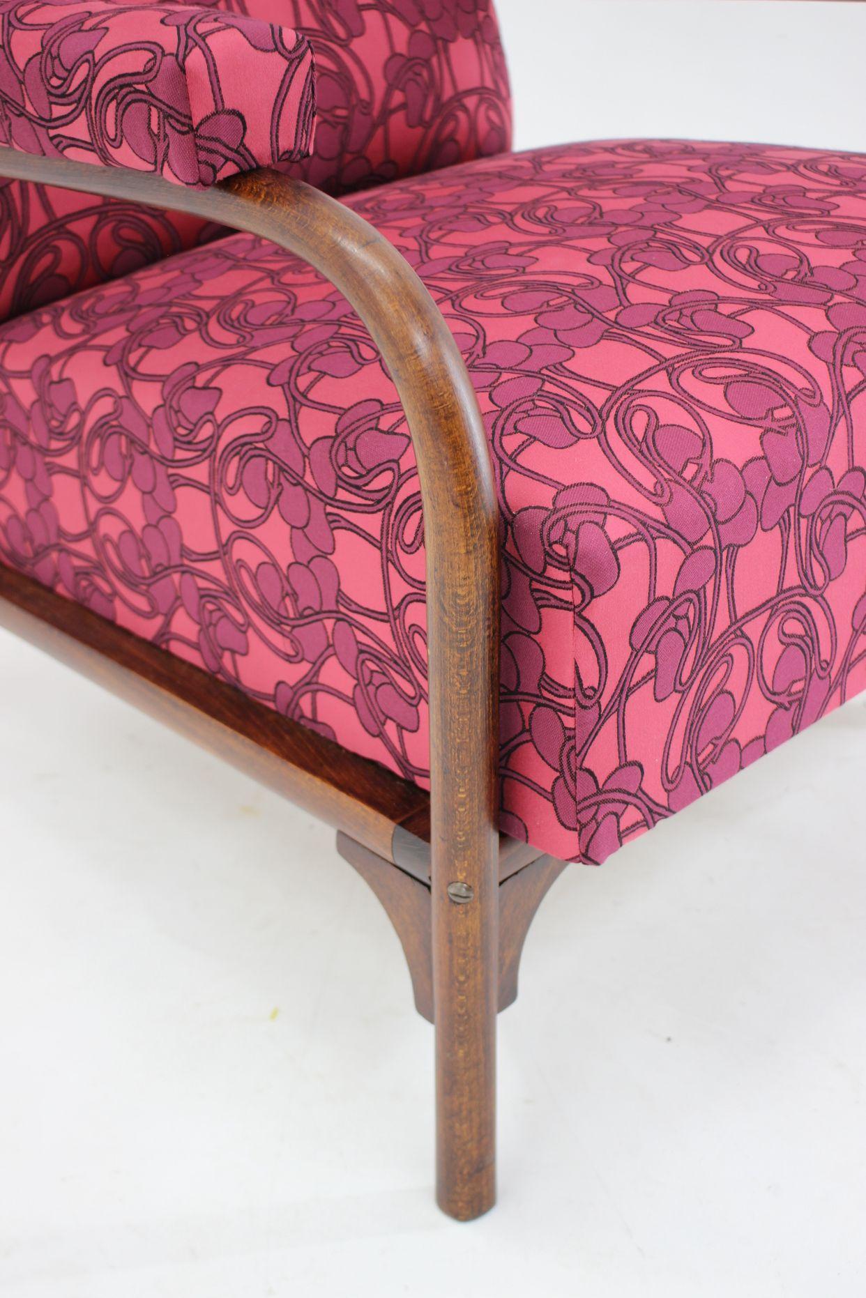 Bentwood Art Nouveau Wing Chair Thonet Nr.6541, since 1904 For Sale