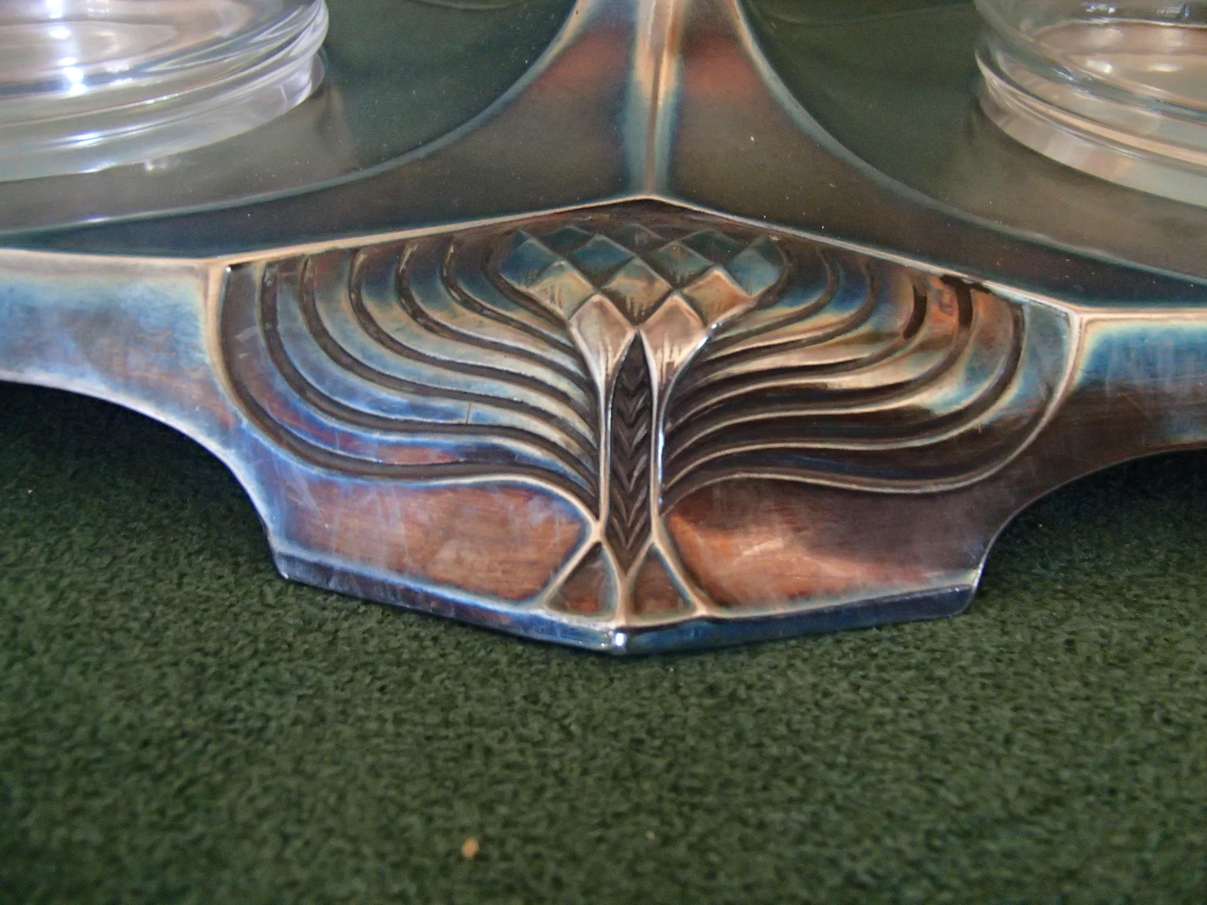 Art Nouveau WMF double petit porte-gobelet en métal argenté.