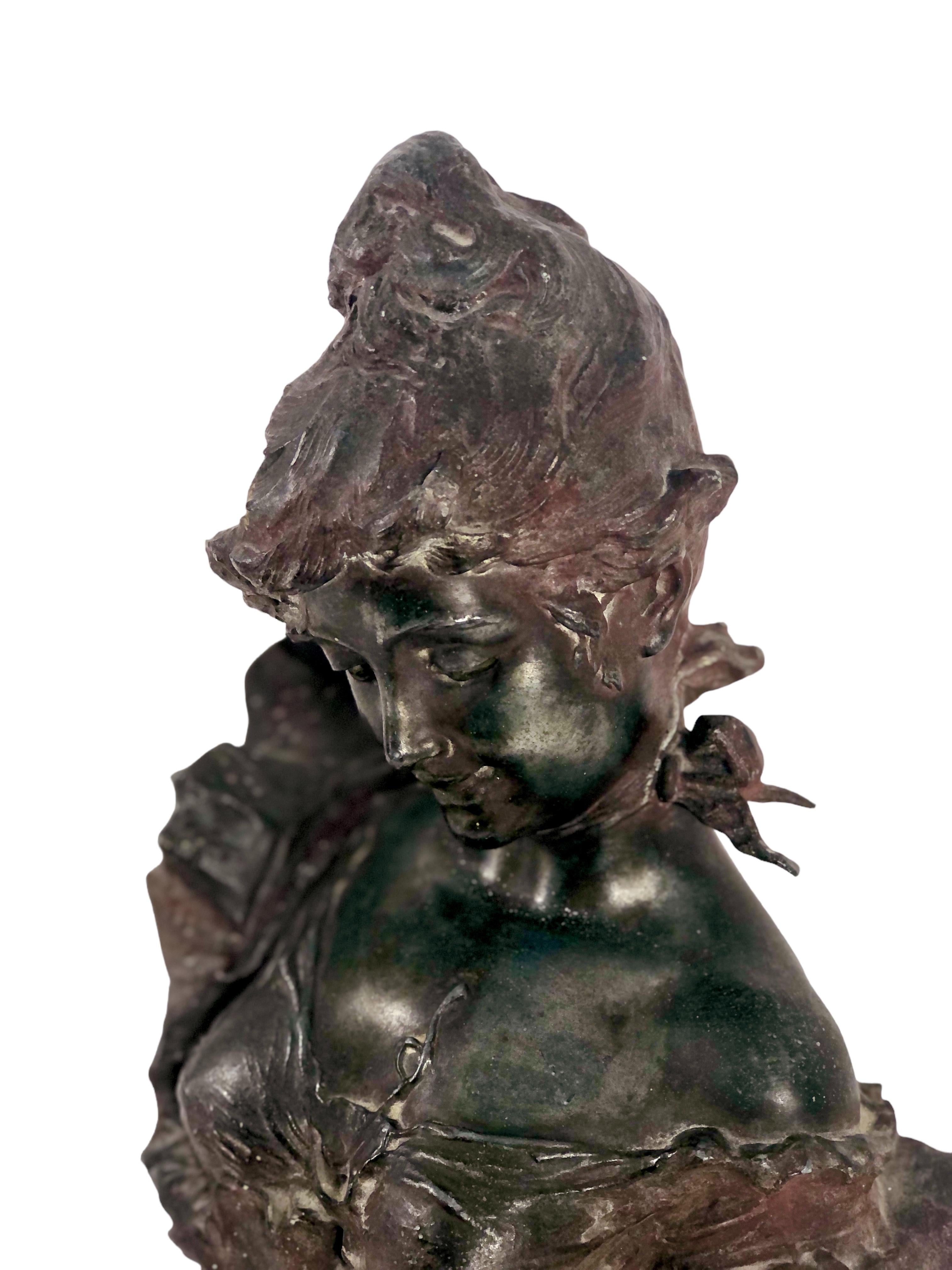 French Art Nouveau Woman Bust “Fraises au Champagne” by Alfred Jean Foretay In Good Condition For Sale In LA CIOTAT, FR