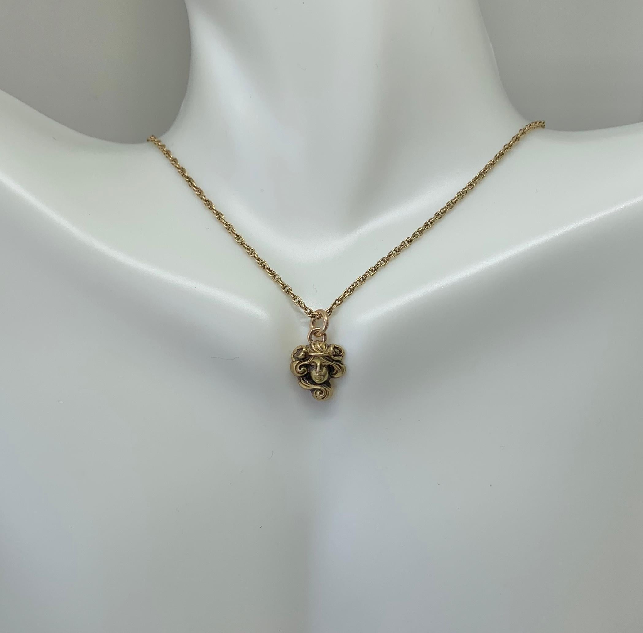 Art Nouveau Woman Goddess Flower Pendant Necklace by Link & Angell 14 Karat Gold For Sale 3
