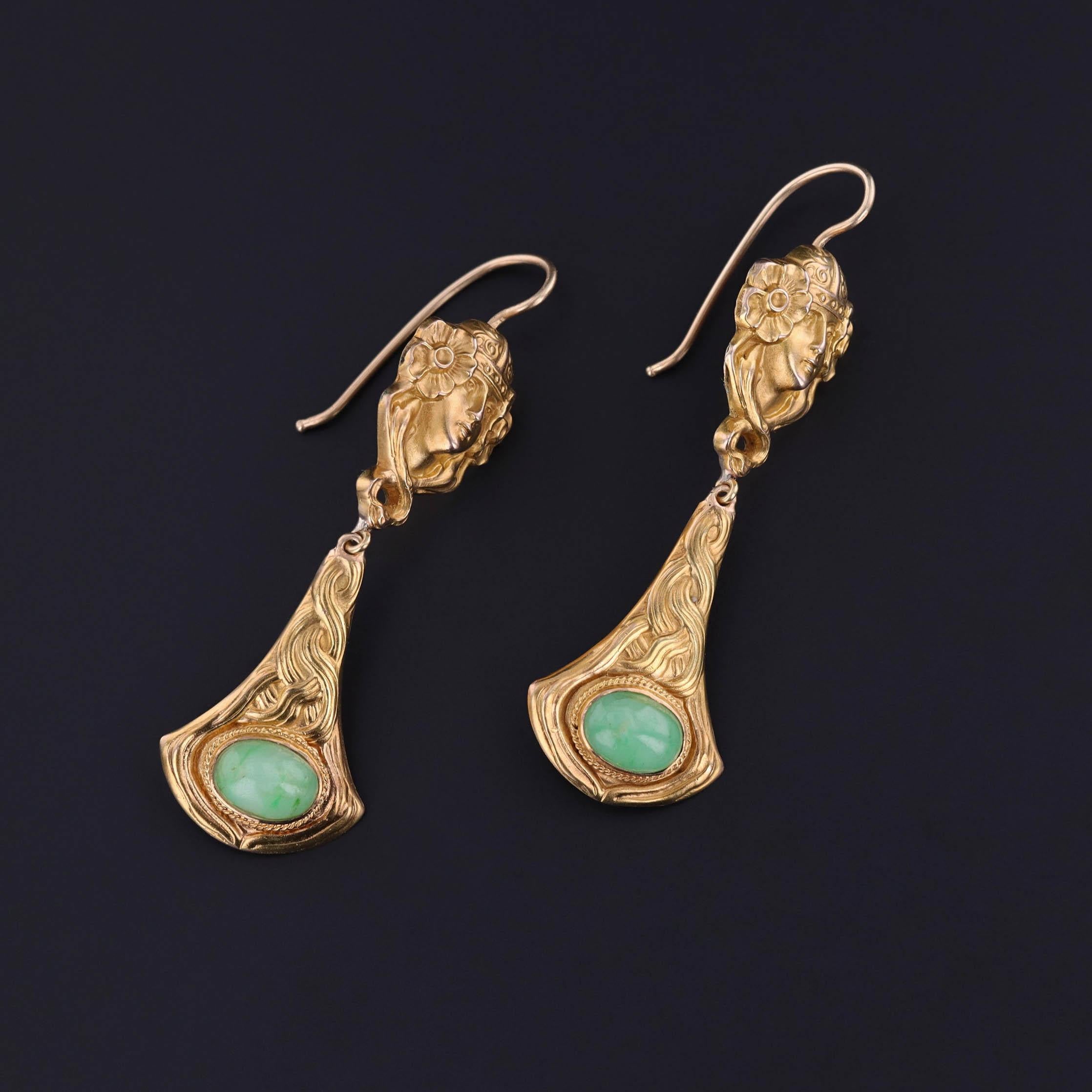 Cabochon Art Nouveau Women Earrings of 14k Gold For Sale