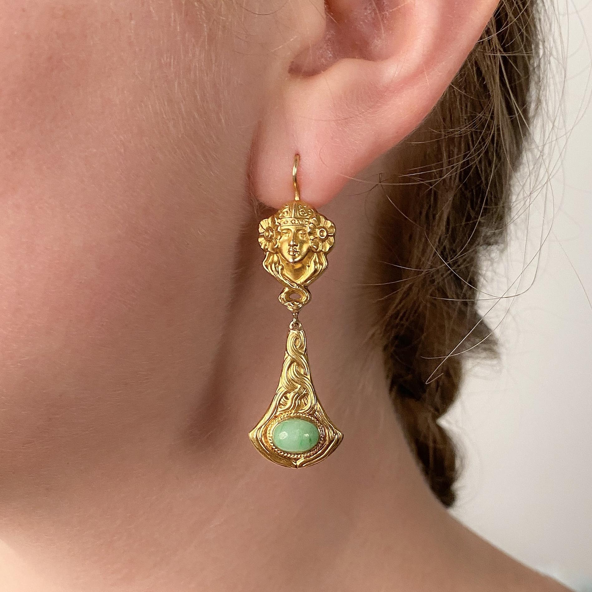 Women's Art Nouveau Women Earrings of 14k Gold For Sale