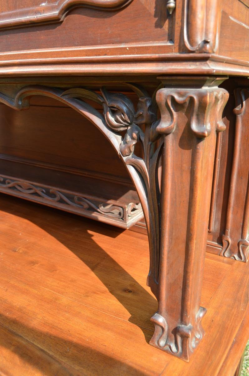 Art Nouveau Wood Carved French Buffet, 1900s 1