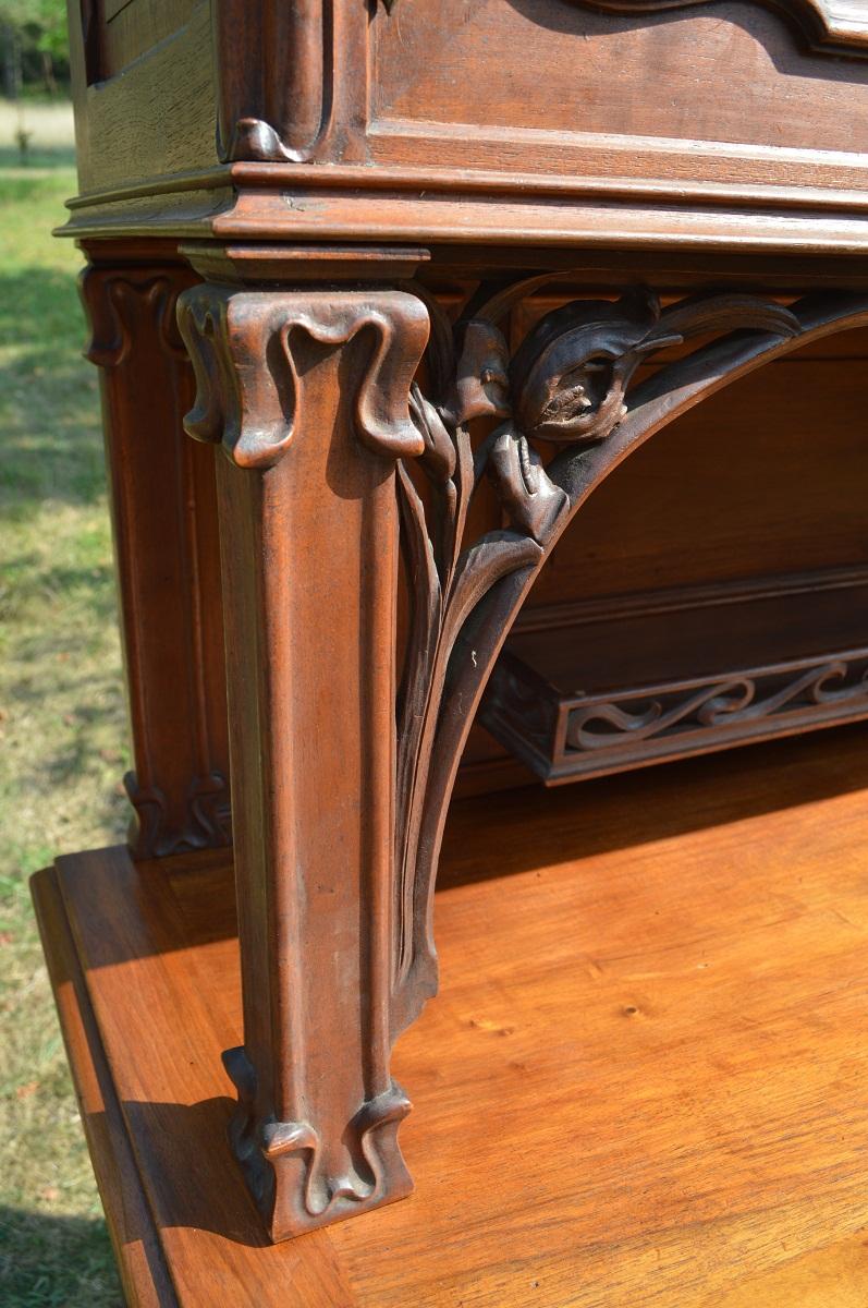 Art Nouveau Wood Carved French Buffet, 1900s 2