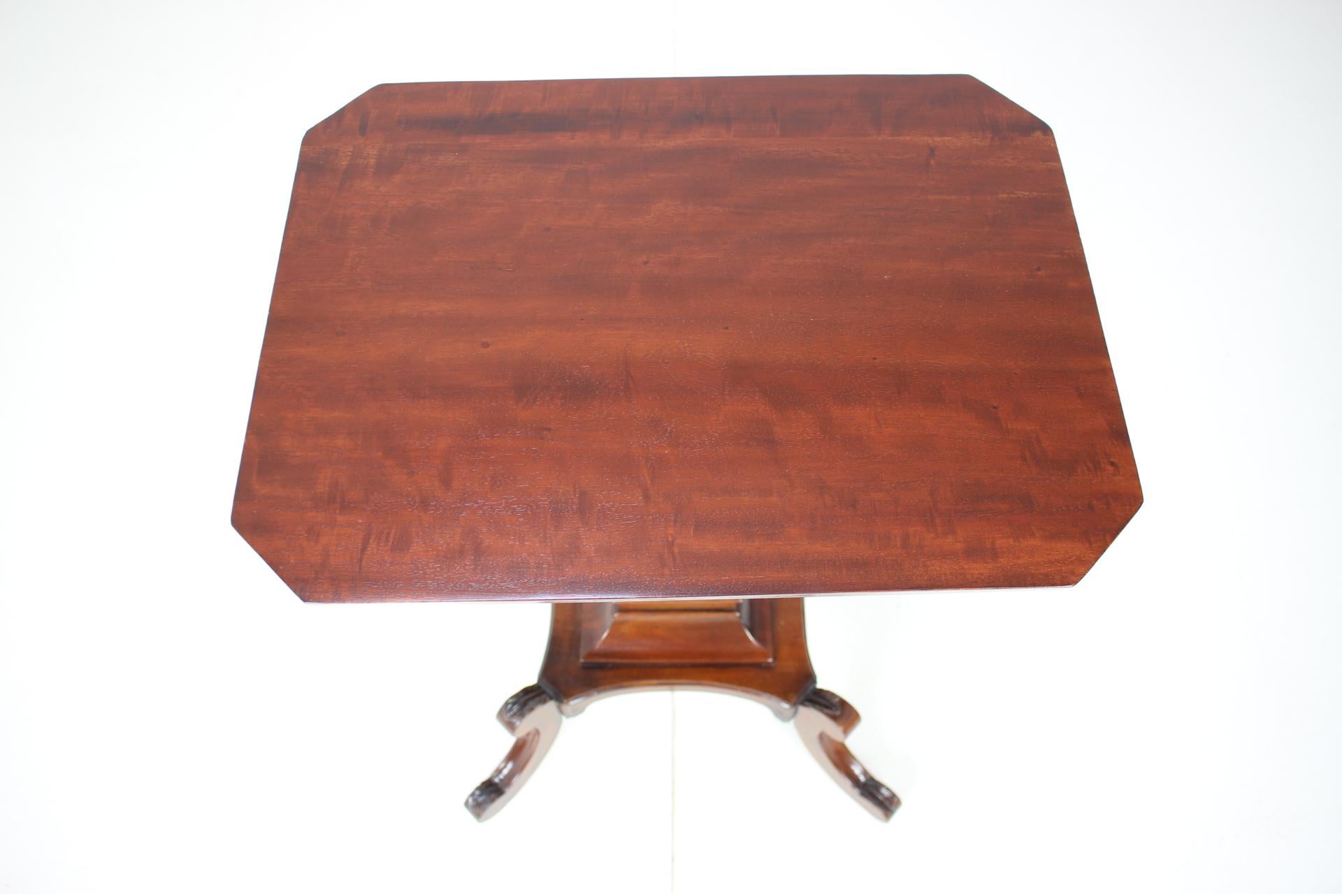 Art Nouveau Wooden Table/ Lira, 1910's For Sale 4