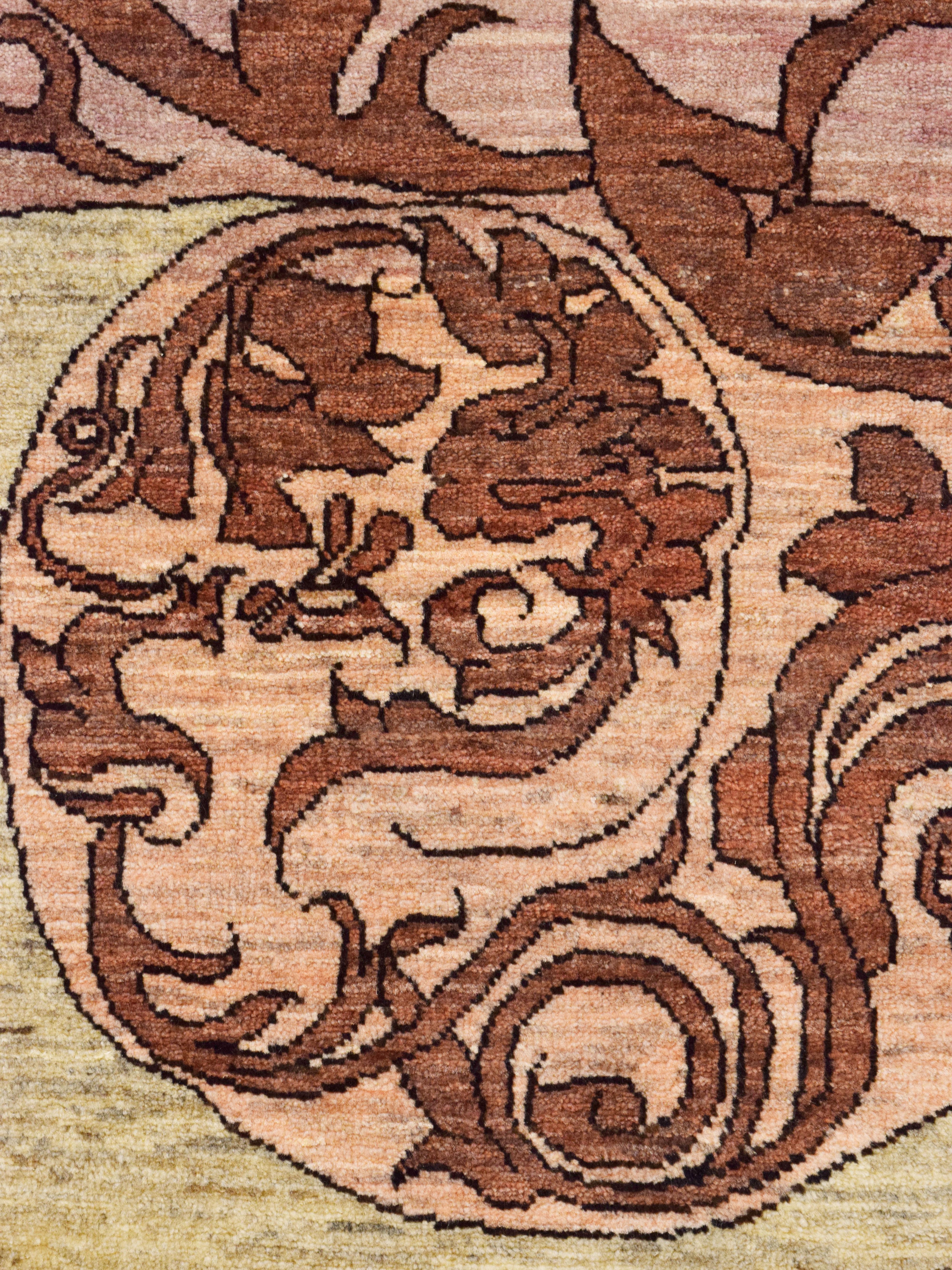 Jugendstil-Teppich aus Wolle, 4′ × 6′  Zeitgenössischer Perserteppich in Rosa und Creme im Zustand „Neu“ im Angebot in New York, NY