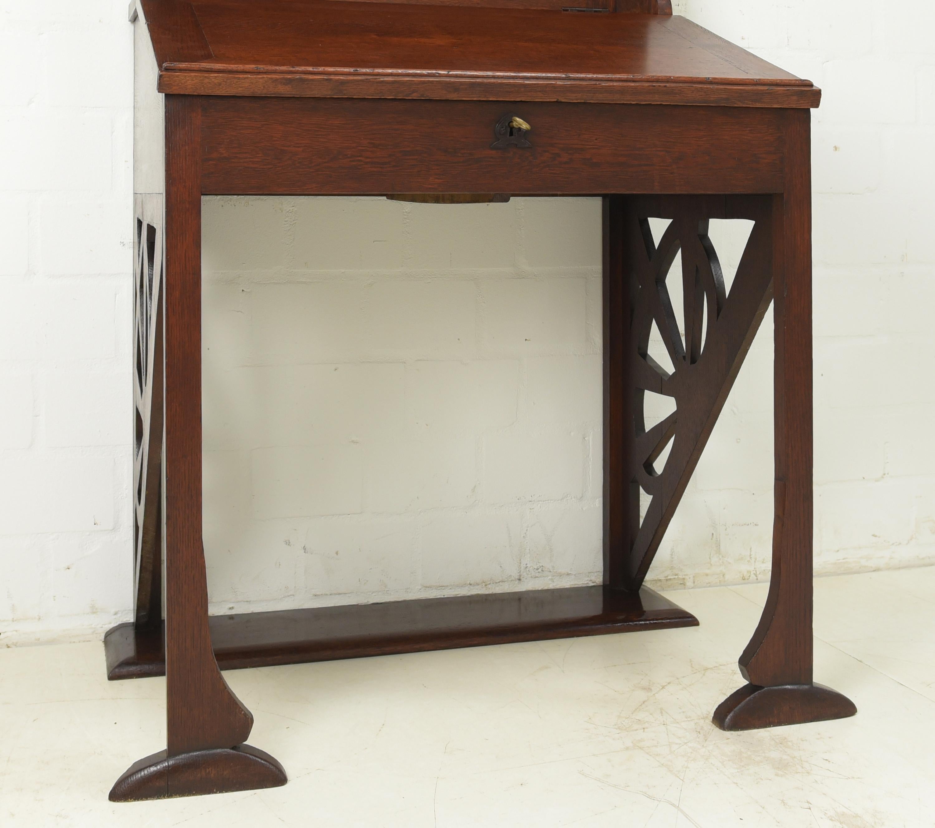 Art Nouveau Writing Desk with Shelf Top in Oak, 1910 For Sale 5