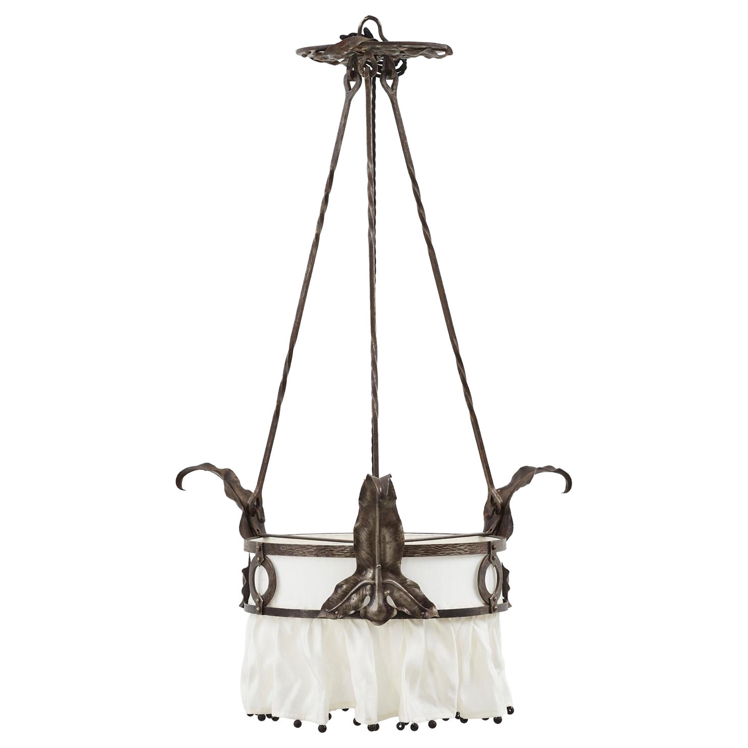 Schmiedeeiserner Jugendstil-Kronleuchter - Frankreich, Anfang 20.