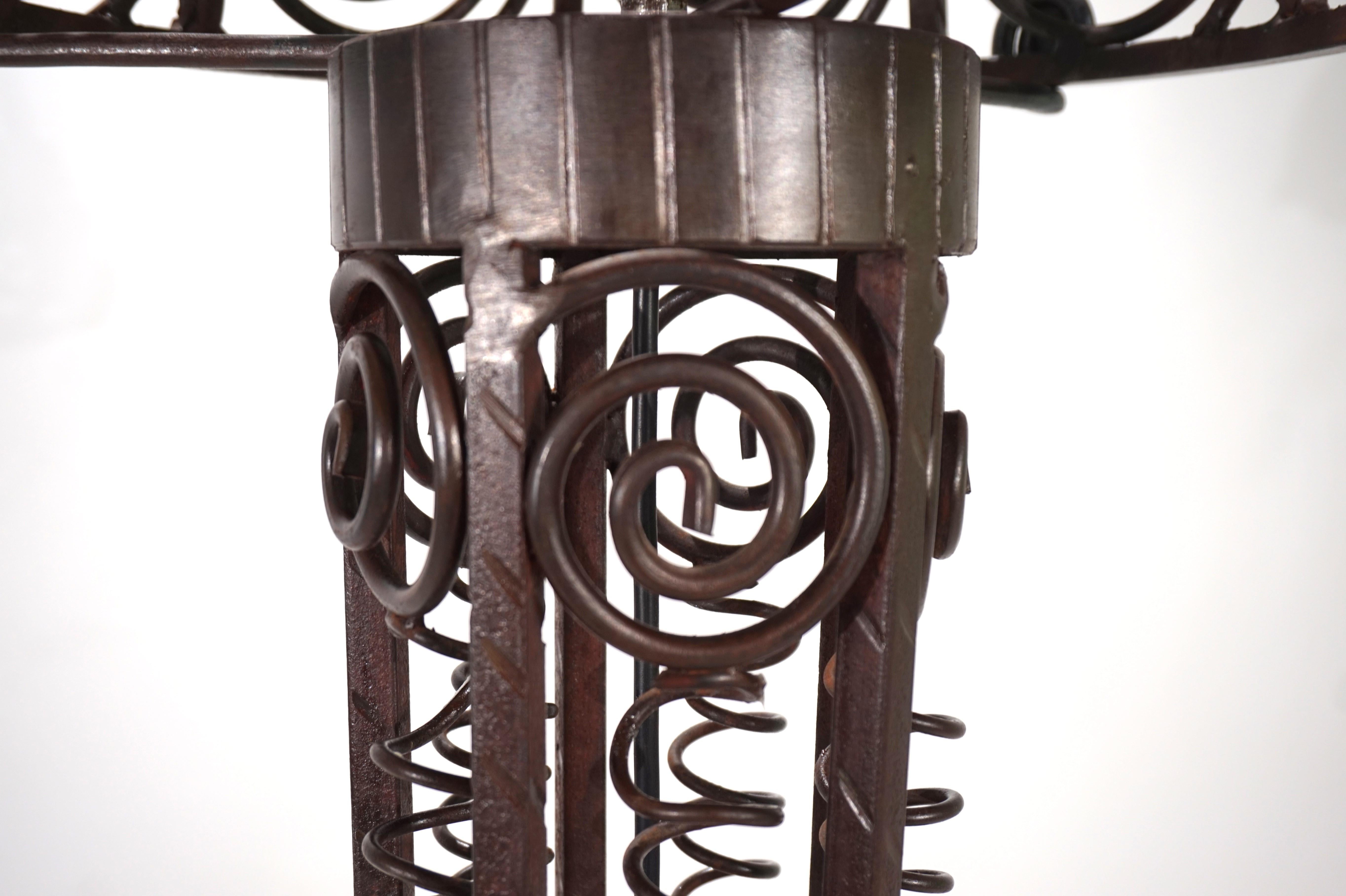 Early 20th Century Art Nouveau wrought iron floor lamp, 1920 For Sale