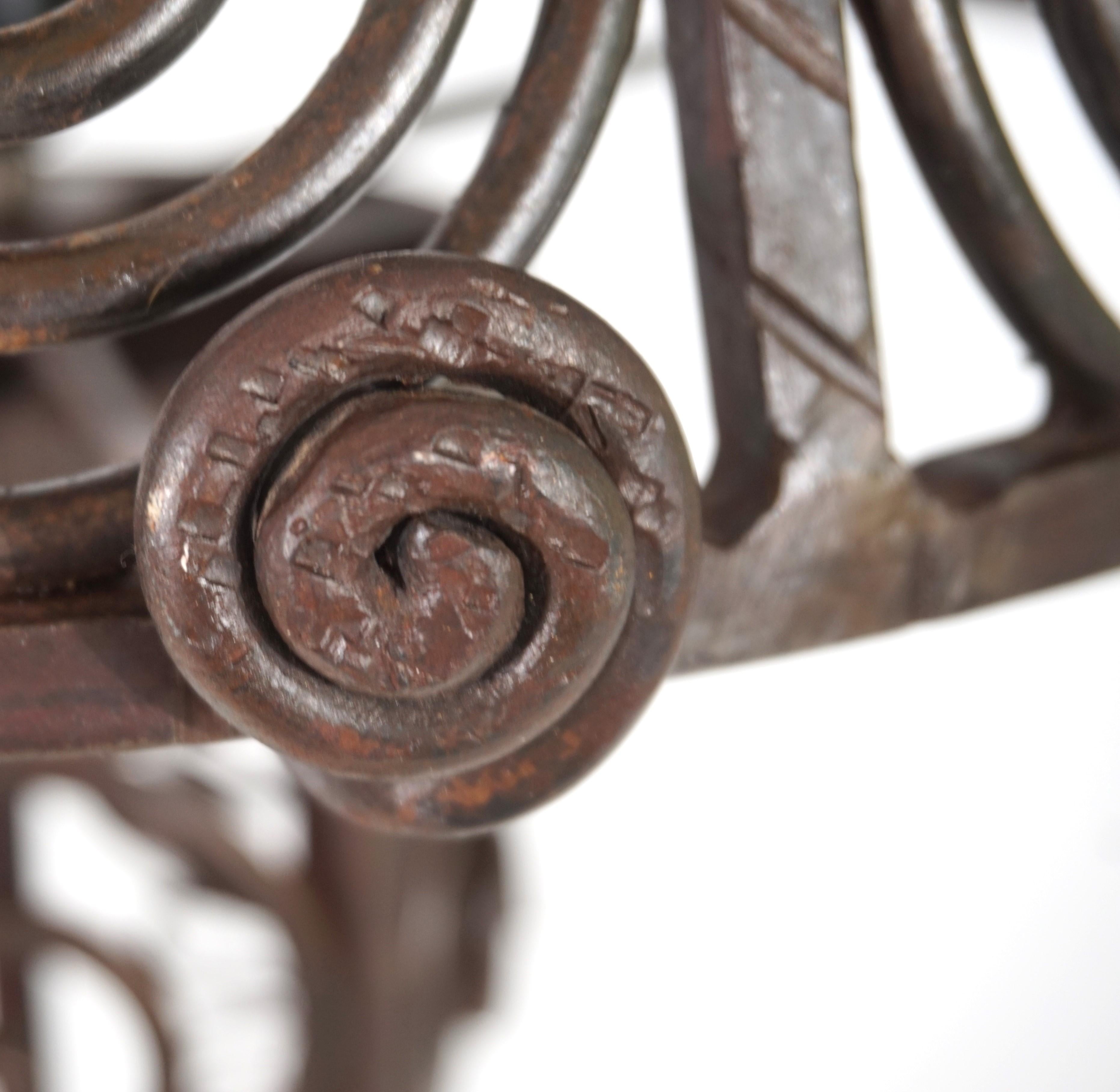 Art Nouveau wrought iron floor lamp, 1920 For Sale 2