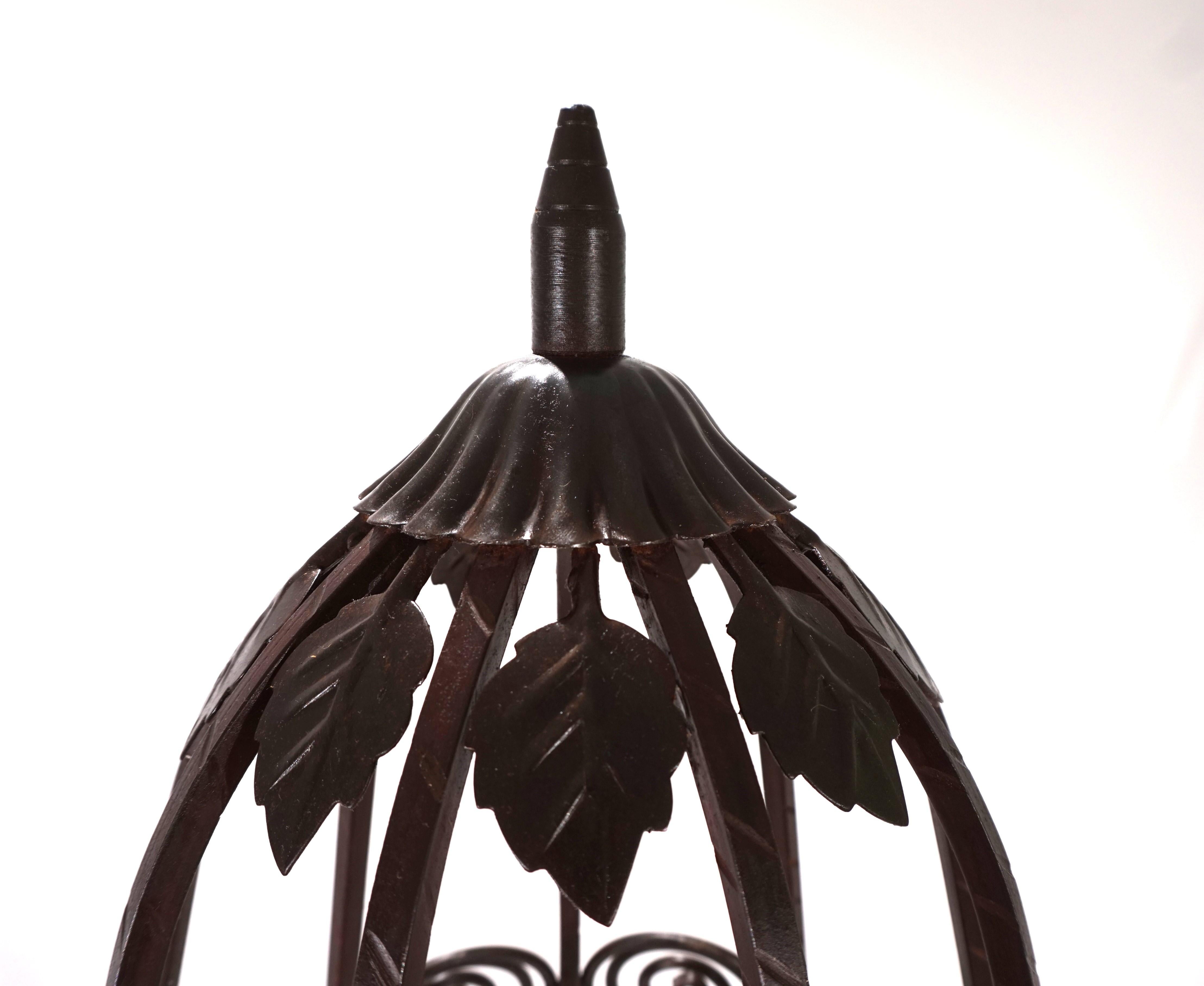 Art Nouveau wrought iron floor lamp, 1920 For Sale 3
