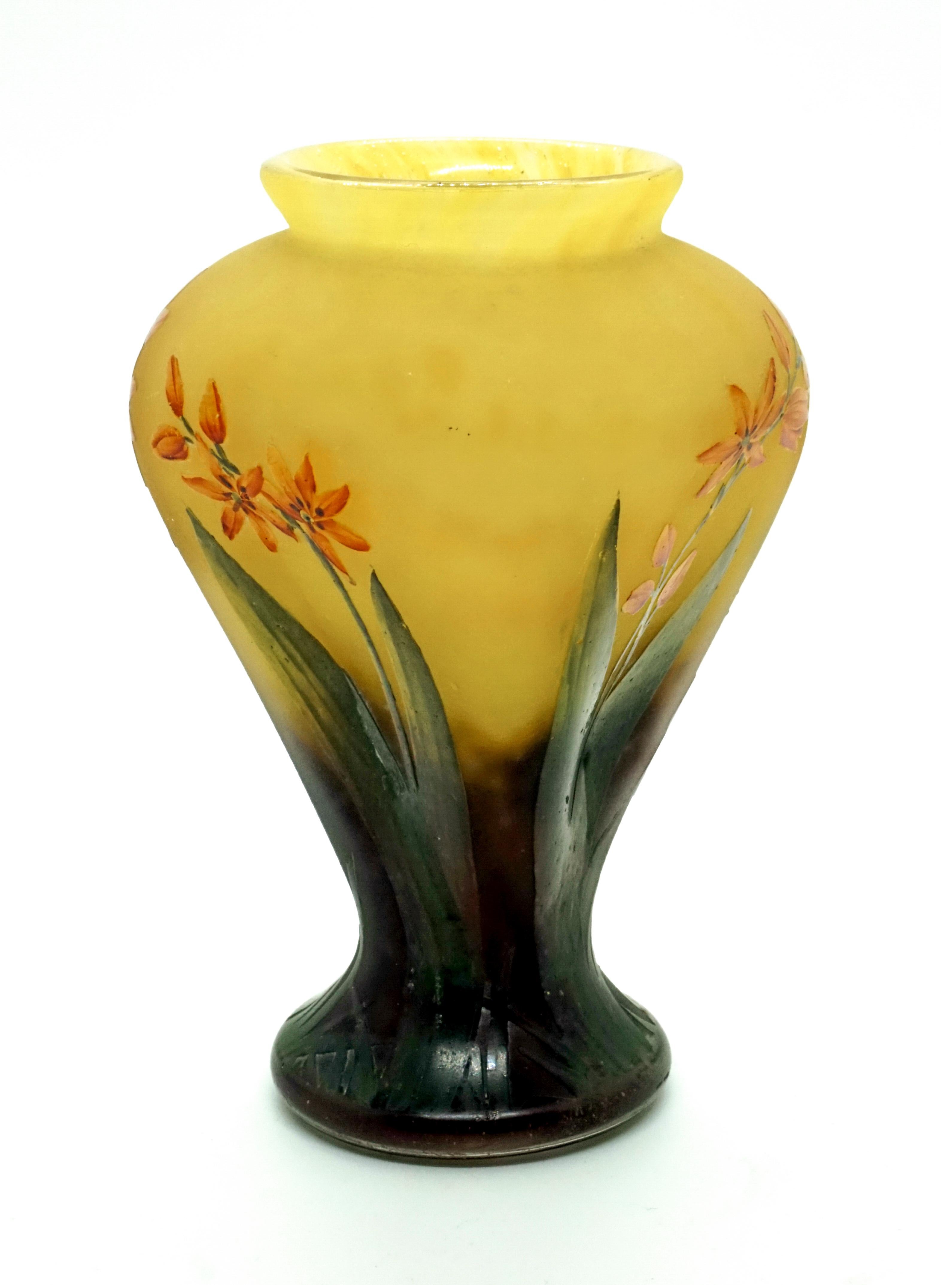 art nouveau flower vase