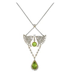Art Nouveau Yellow Gold and Platinum Necklace with Peridots and Diamonds