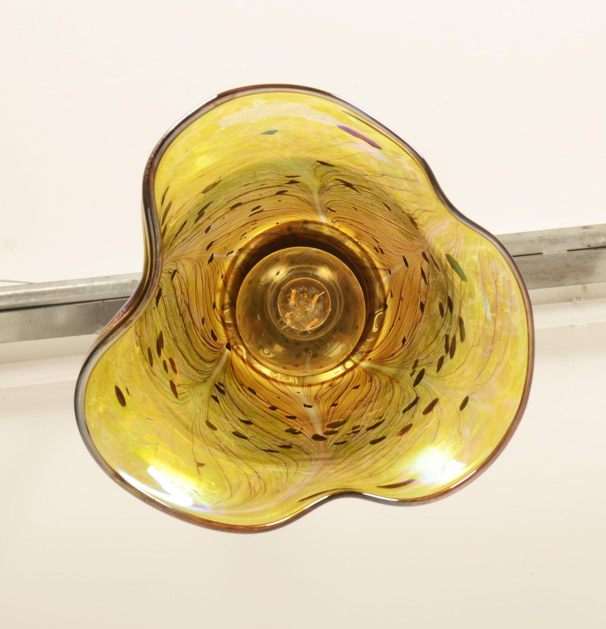Inizio XX secolo Lampada a sospensione in stile Art Nouveau giallo/oro in vendita