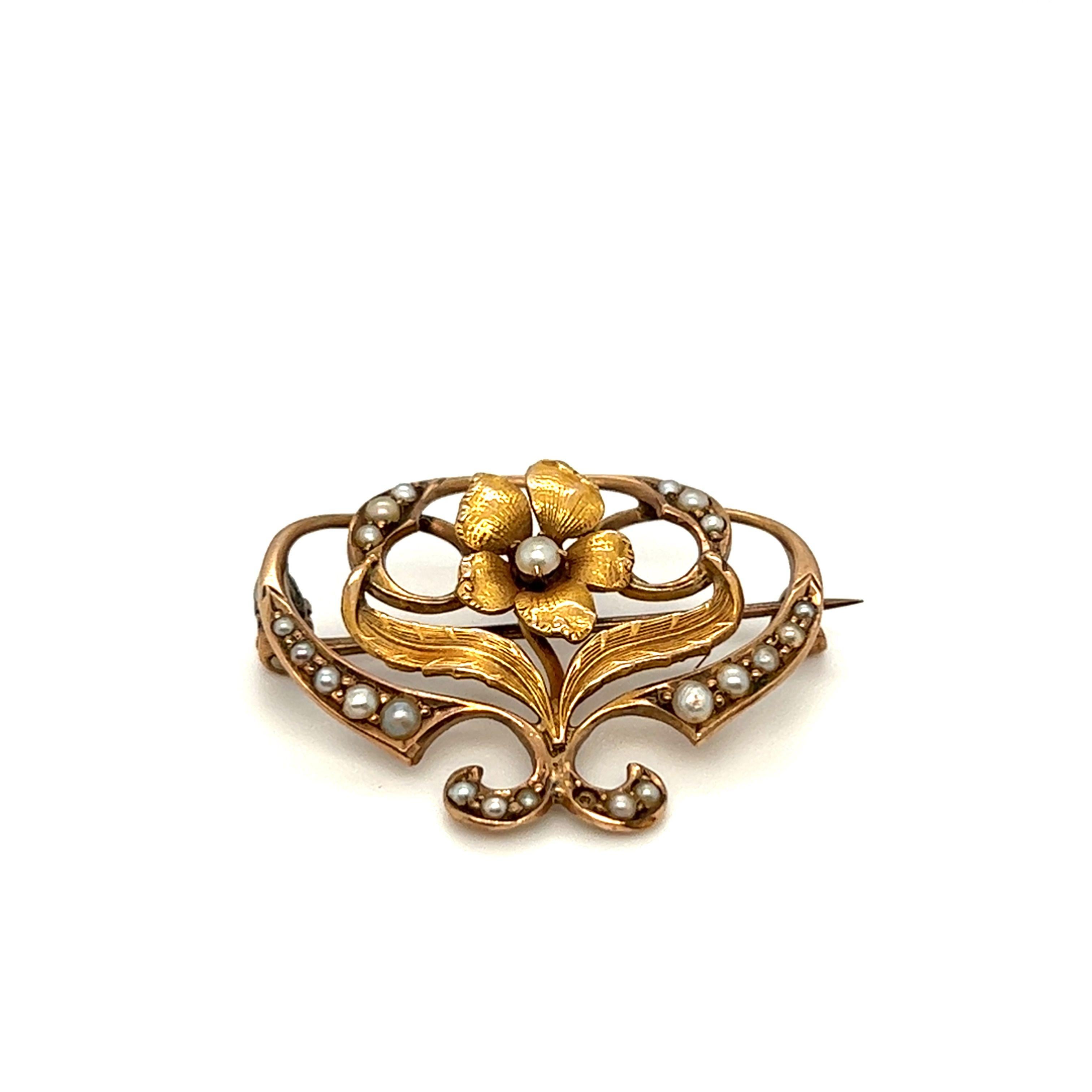 Round Cut Art Nouveau Yellow Gold Seed Pearl Flower Brooch Pin For Sale