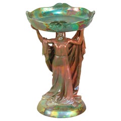 Centre de table en porcelaine opalescente Zsolnay Art Nouveau