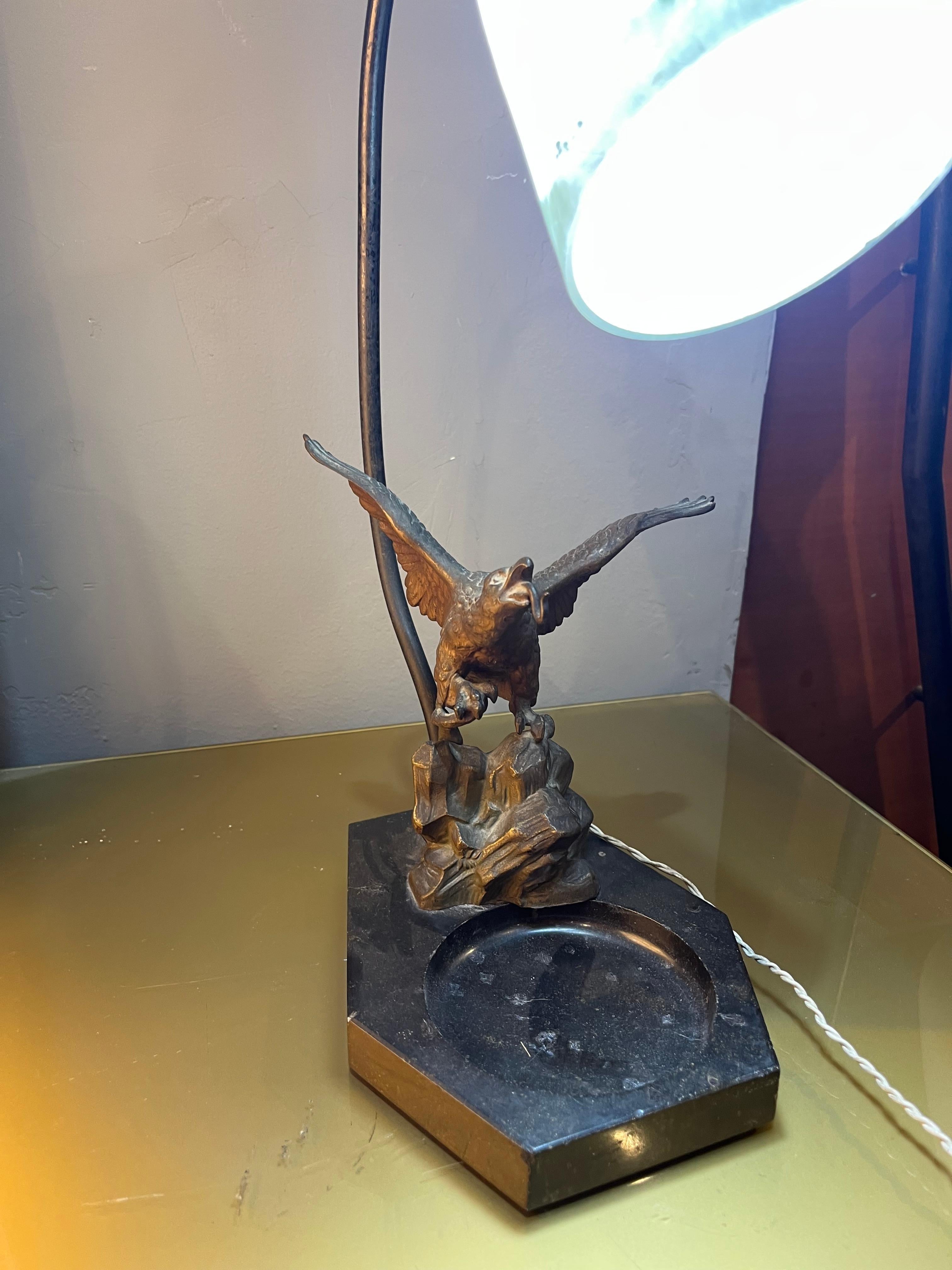 art nouveu lamp with eagle as base For Sale 2