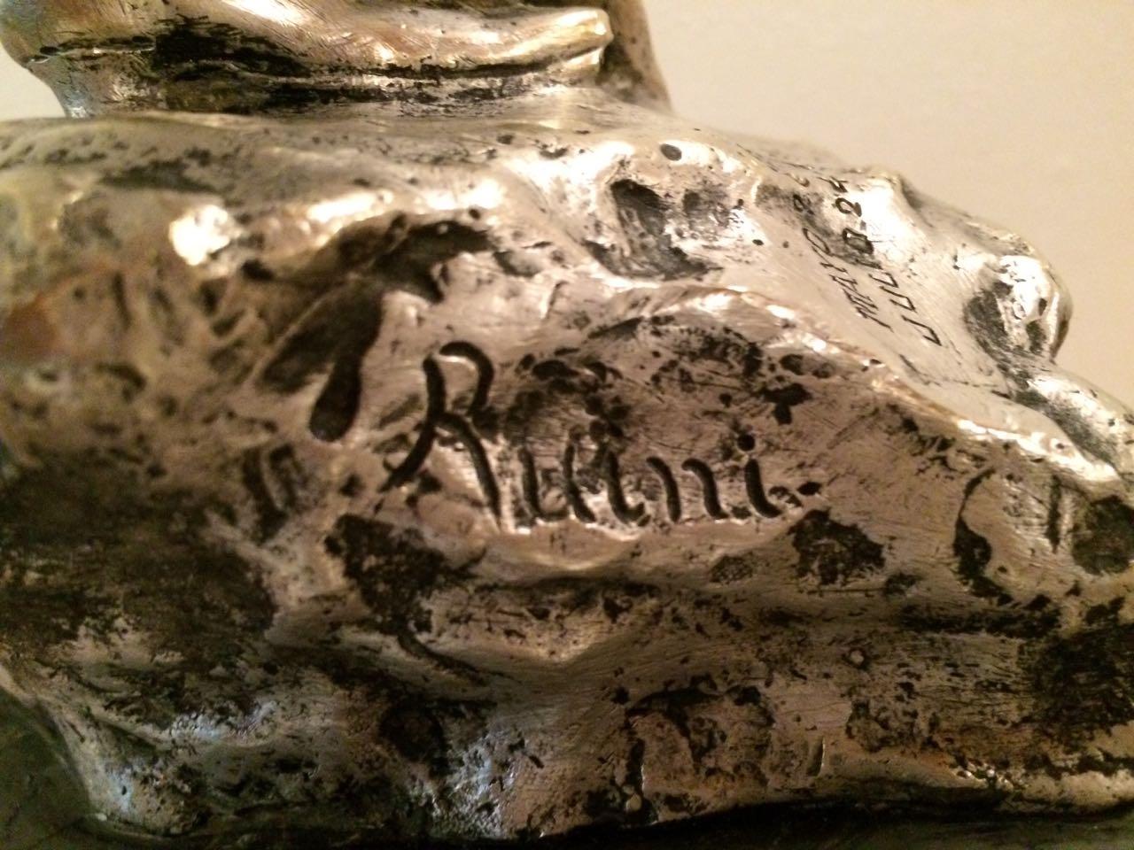 Signature de la femme Art Nouveu : Ruini, matériaux : marbre et bronze plaqué argent en vente 1