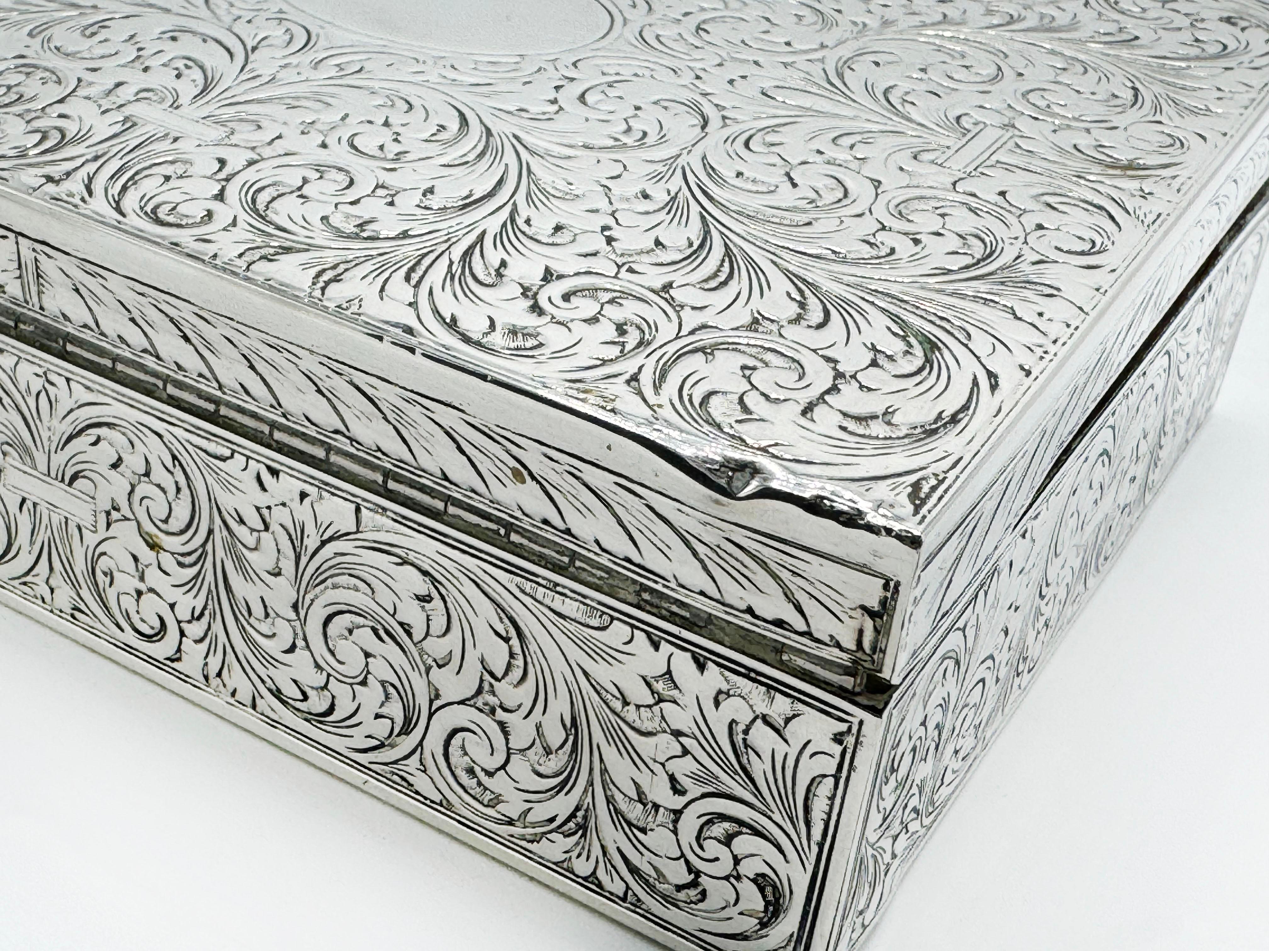 Art Noveade German Silver Jewelry Box 800 In Good Condition For Sale In Autonomous City Buenos Aires, CABA
