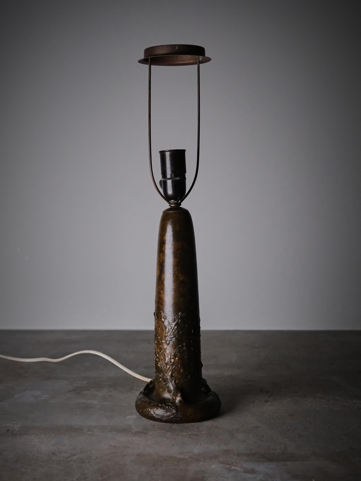 Bronzo Lampada da tavolo in bronzo Art Noveau di Hugo Elmqvist, Svezia, inizio XX secolo in vendita