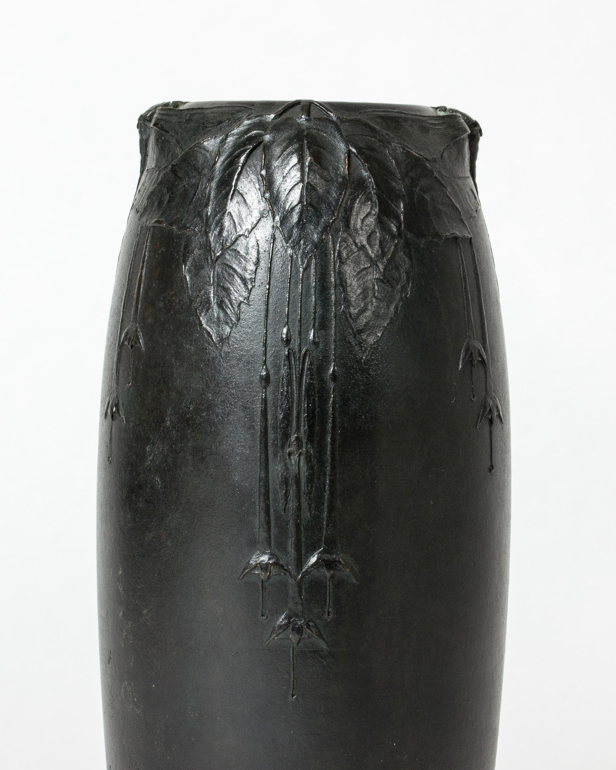 Swedish Art Noveau Bronze vase by Hugo Elmqvist, Sweden, ca 1900 For Sale