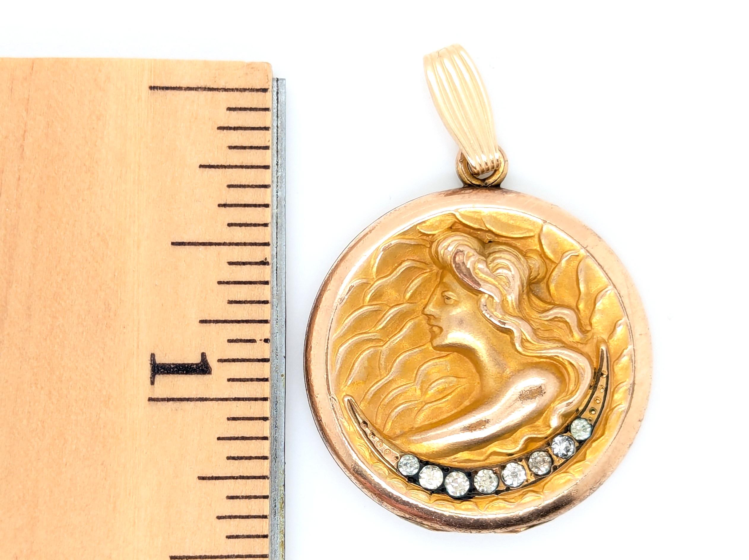 Art Noveau Cameo Locket Pendant Necklace Vintage Antique Original 1910's In Excellent Condition In Dearborn, MI