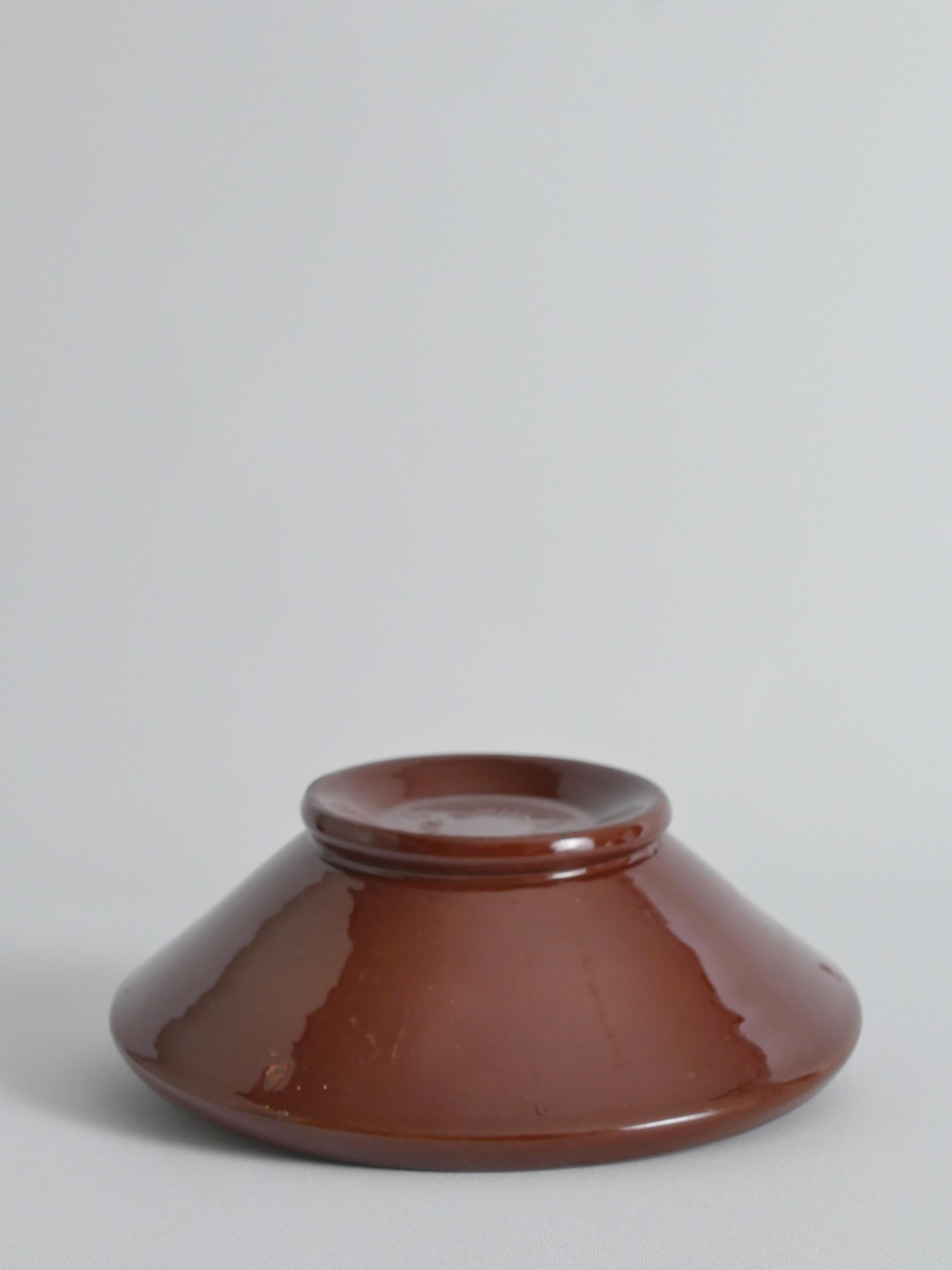 Art Noveau Floral Motif Bowl by Agda Österberg, St. Erik Lervarufabriker, 1910s In Good Condition For Sale In Grythyttan, SE
